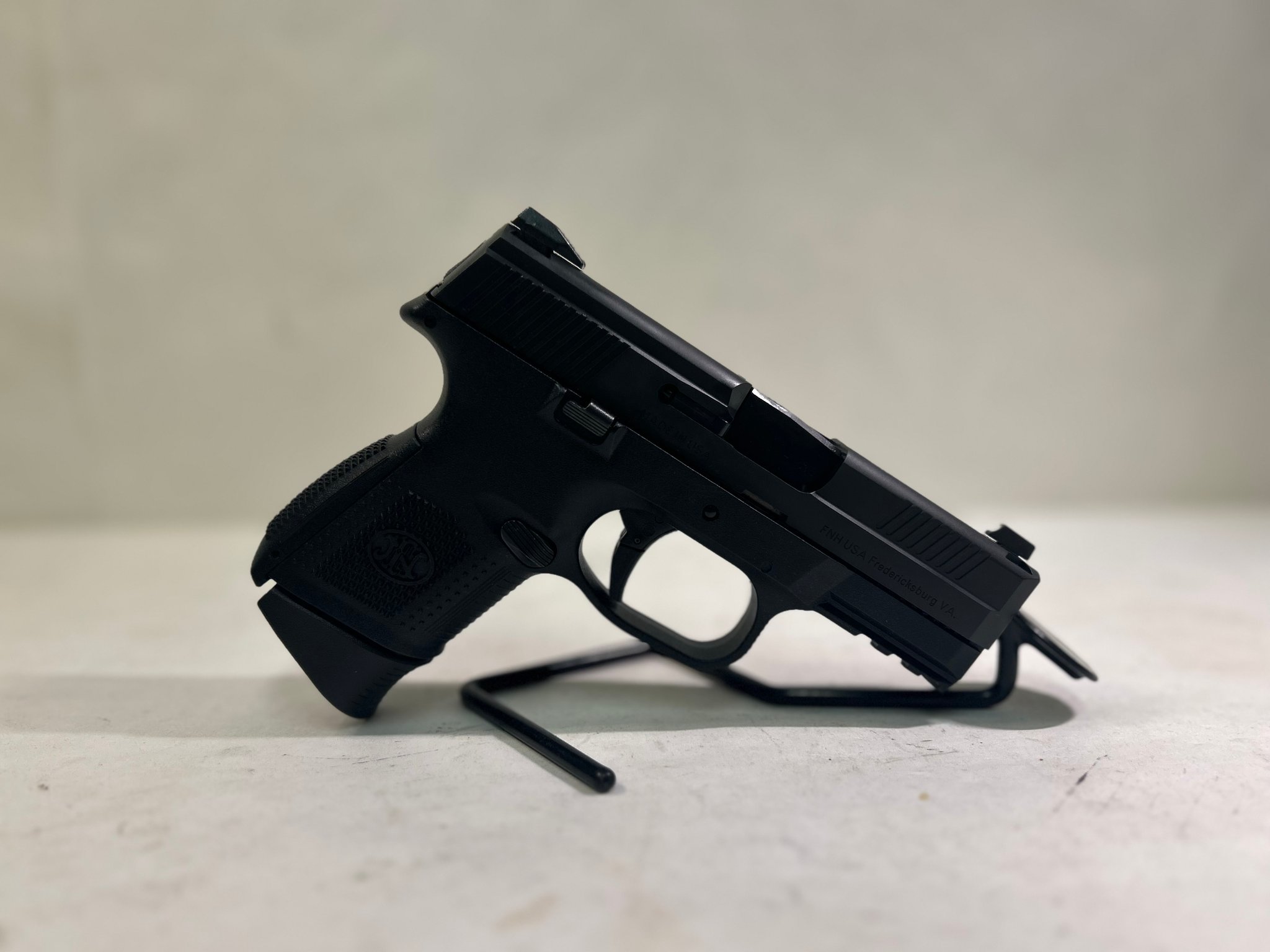 Fn s 40 Compact