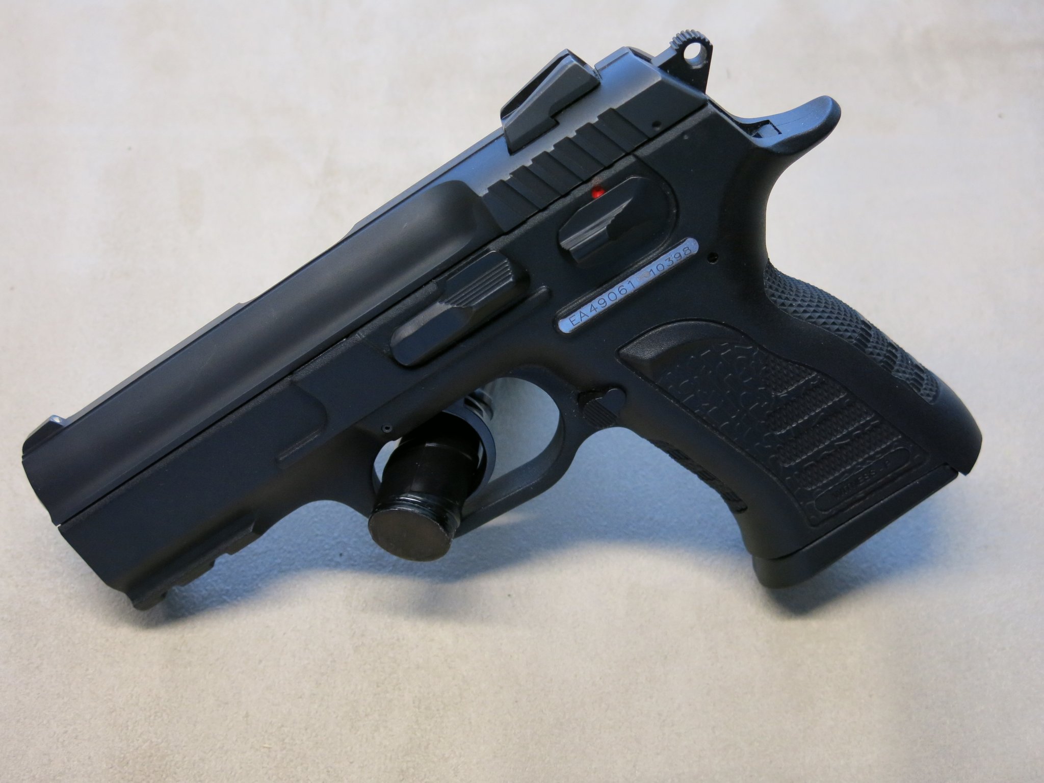 Eaa Witness P