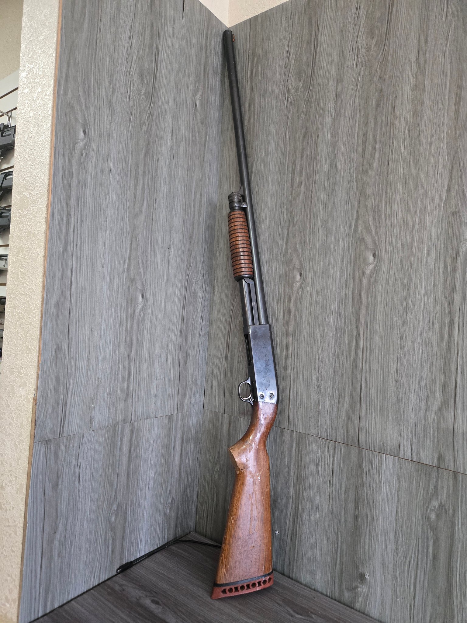Ithaca Gun Company Model 37