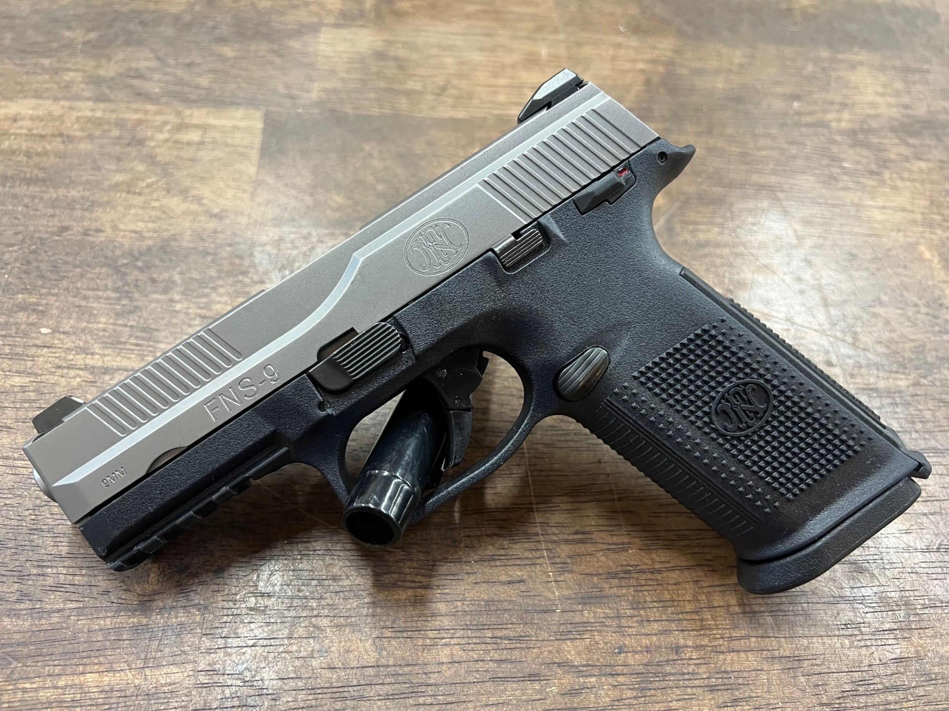 Fn s 9