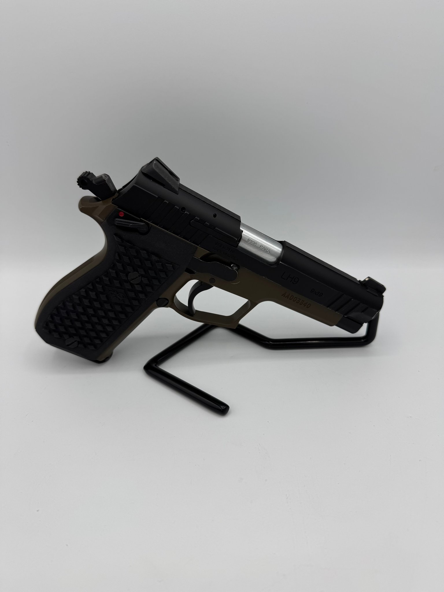 LIONHEART Industries Lh9 ECOM00441461 532237