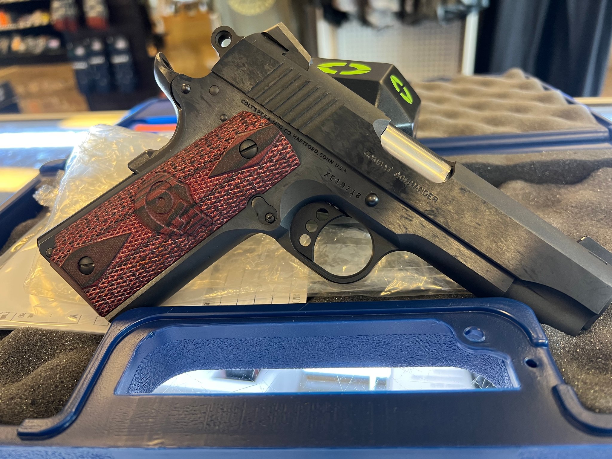 Colt 1911 Combat Commander