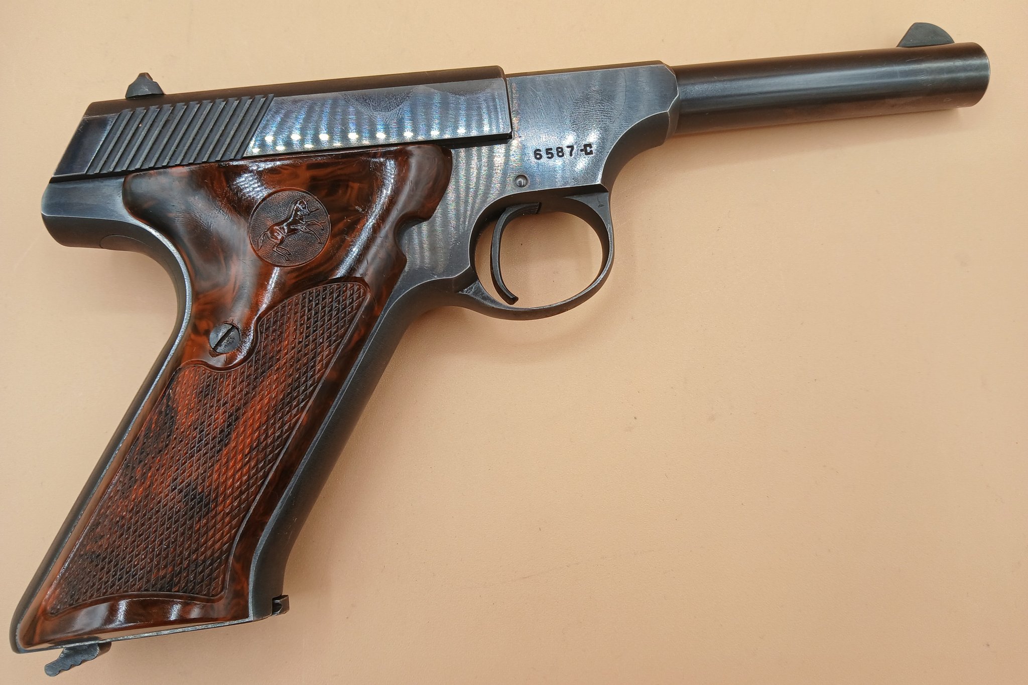 COLT CHALLENGER