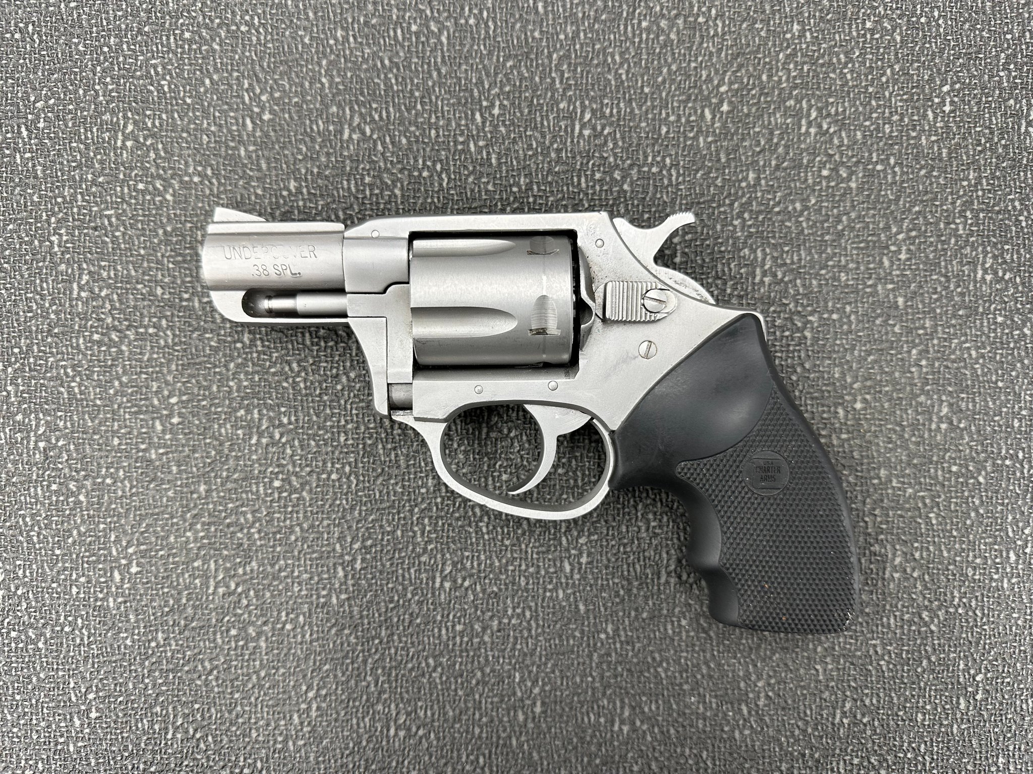CHARTER Arms Undercover ECOM00442397 533342