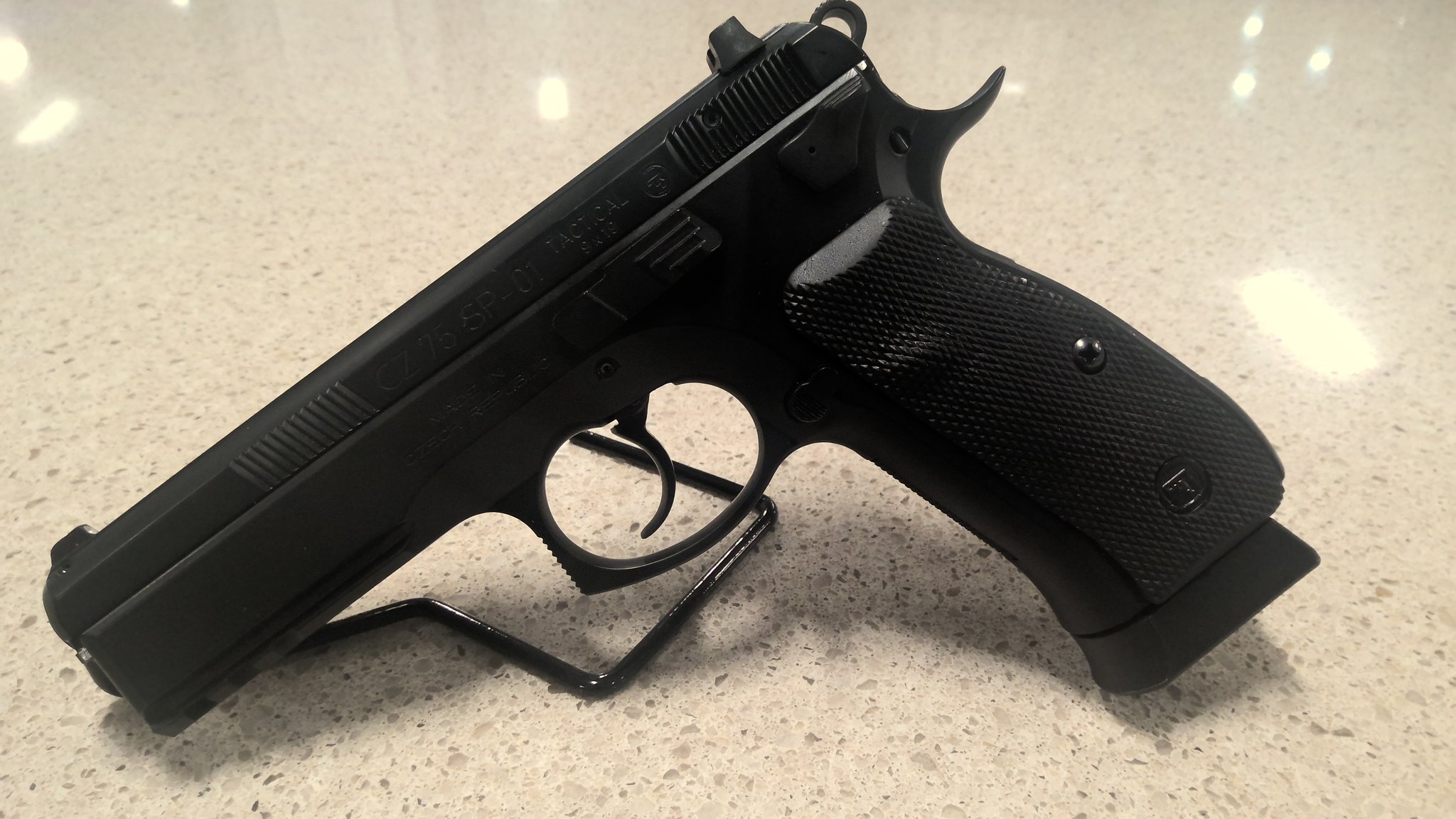 Cz 75 Sp-01