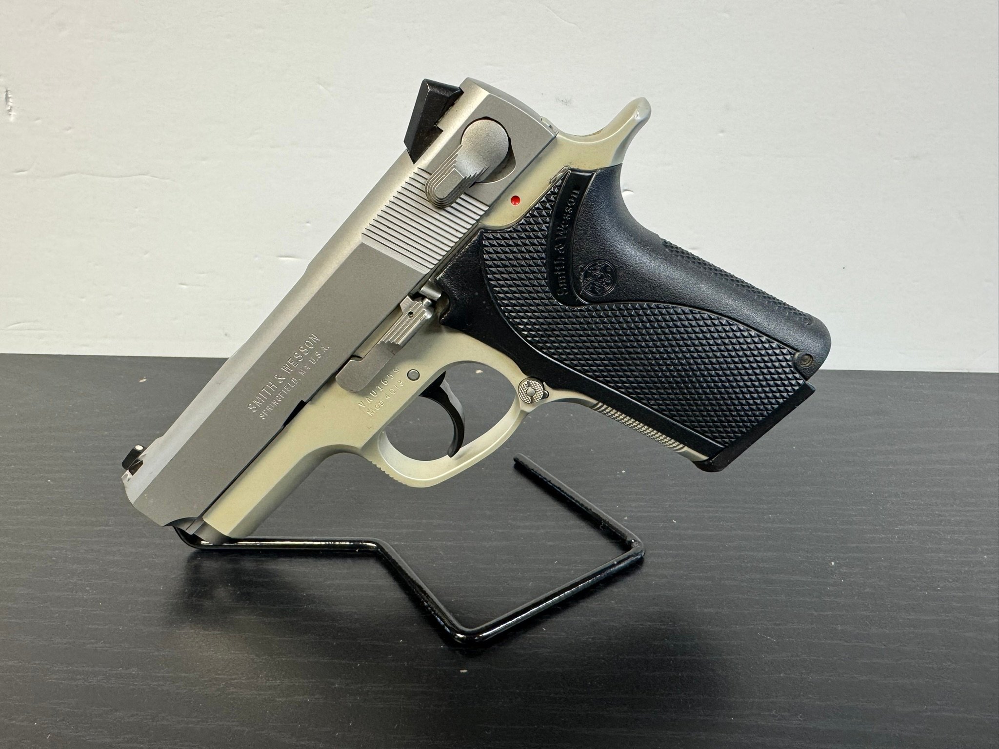 Smith & Wesson 4013