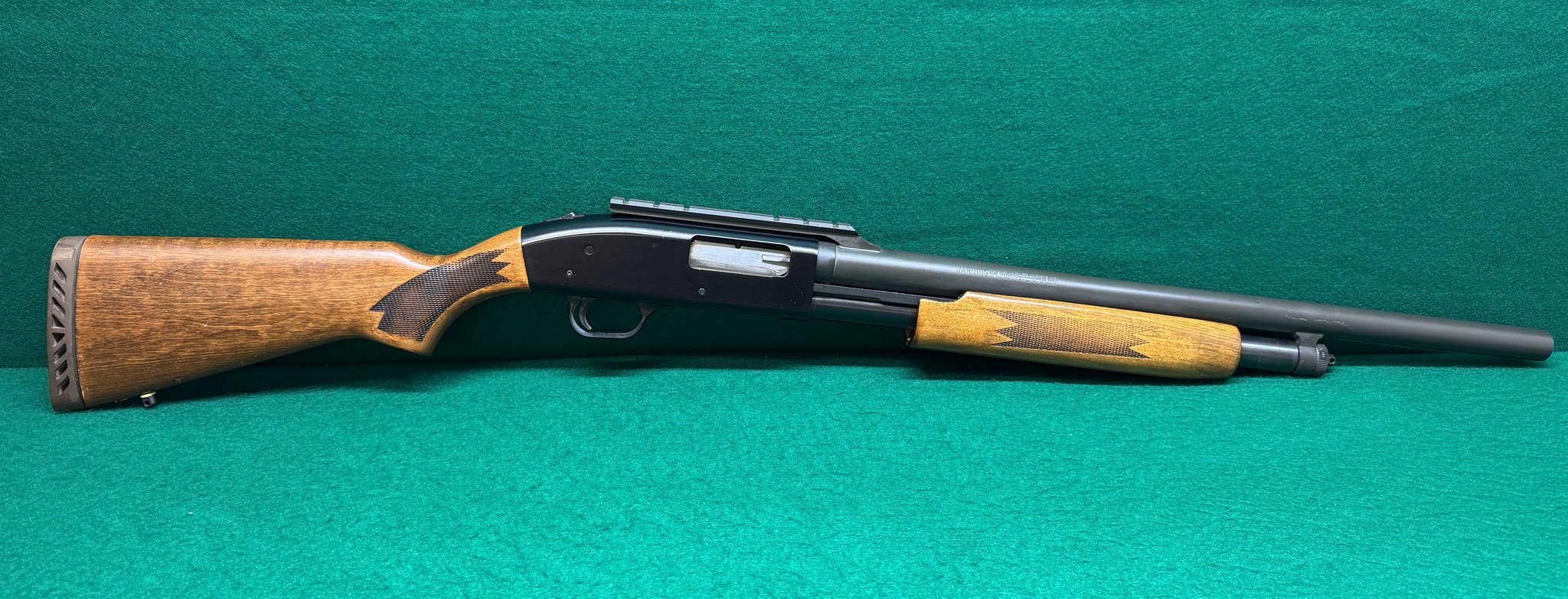 Mossberg 600at
