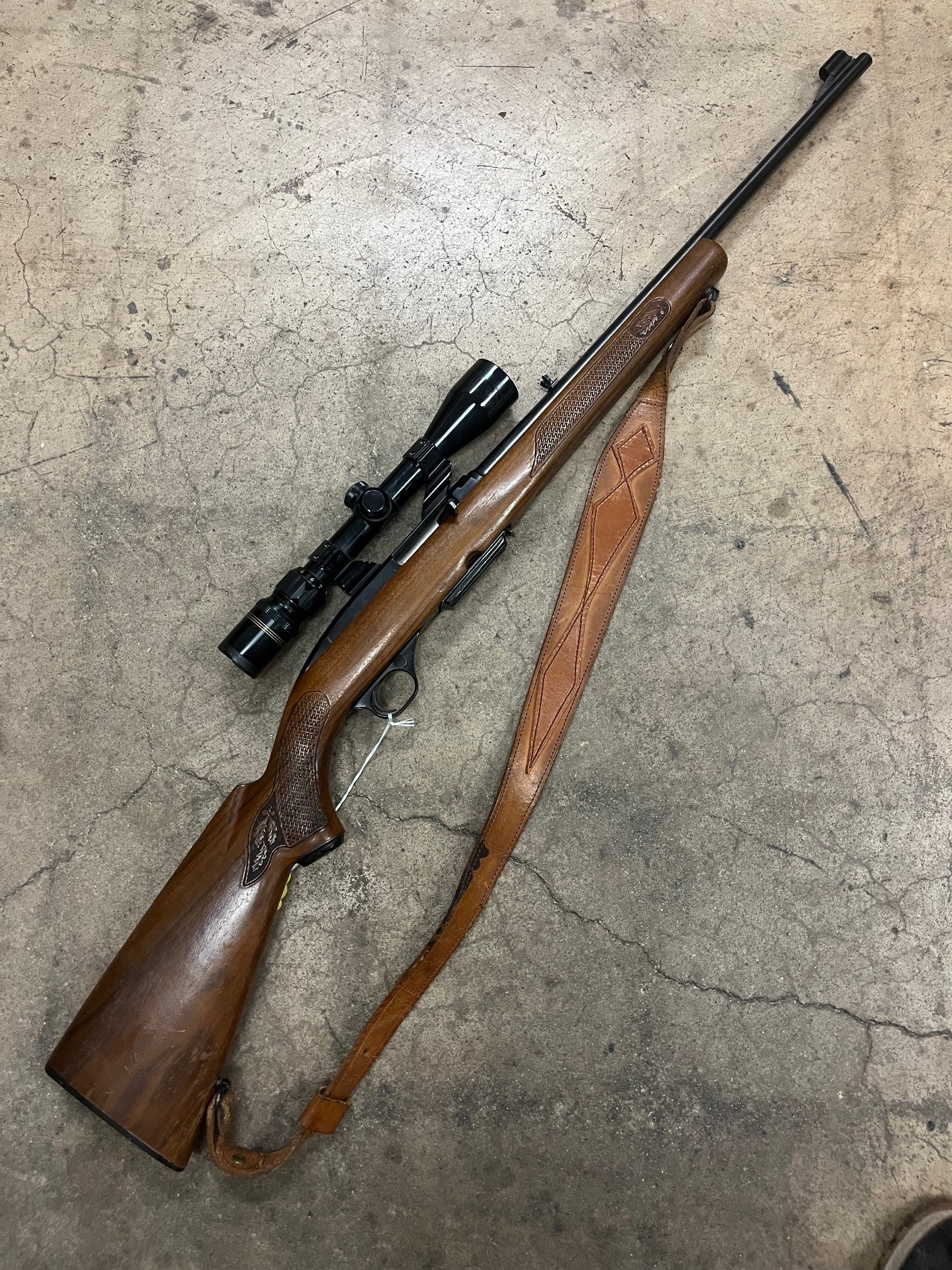 Winchester 100