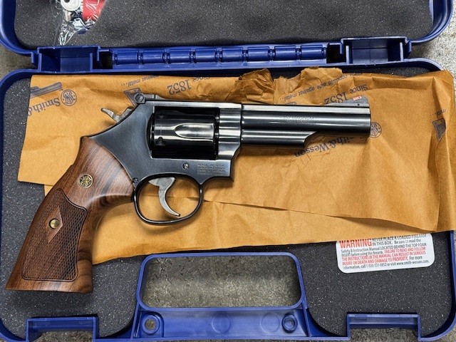 Smith & Wesson 19-10