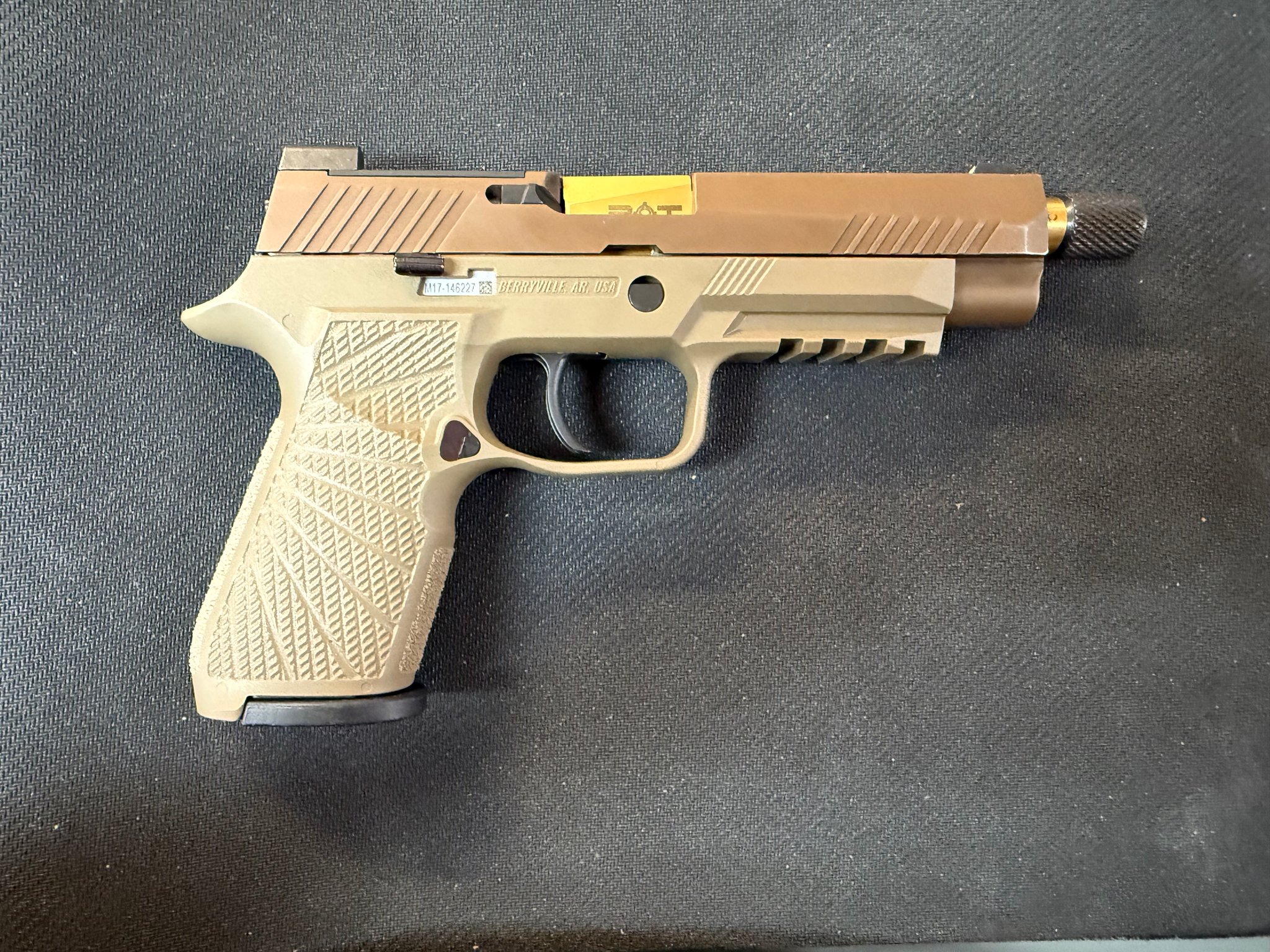 Sig Sauer P320 M17