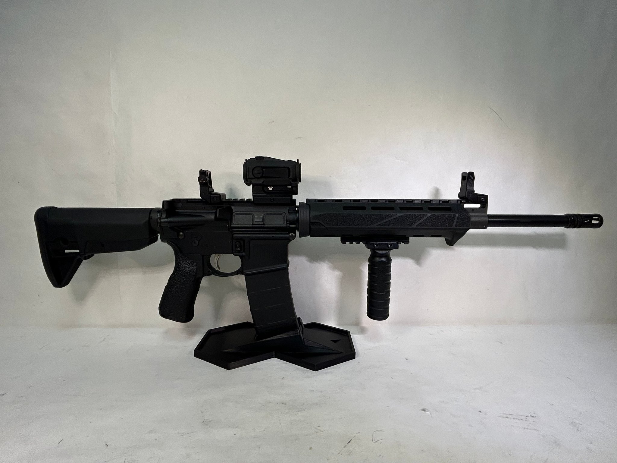 Springfield Armory Saint Ar-15