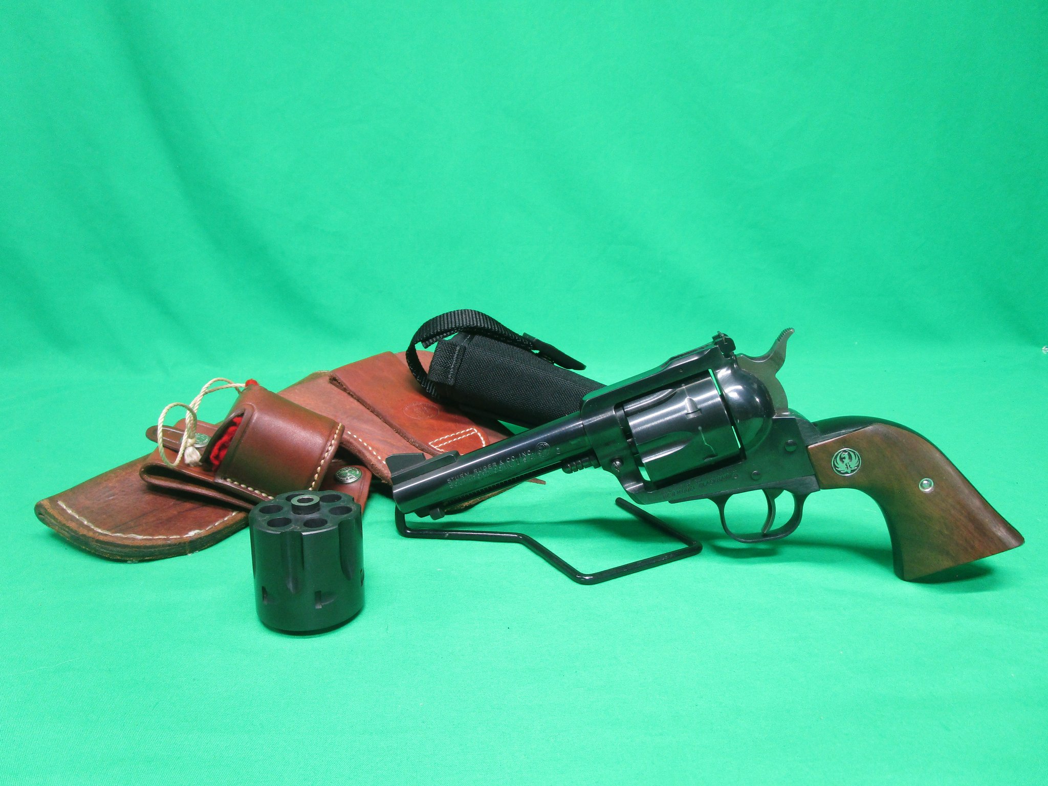 Ruger New Model Blackhawk Convertible