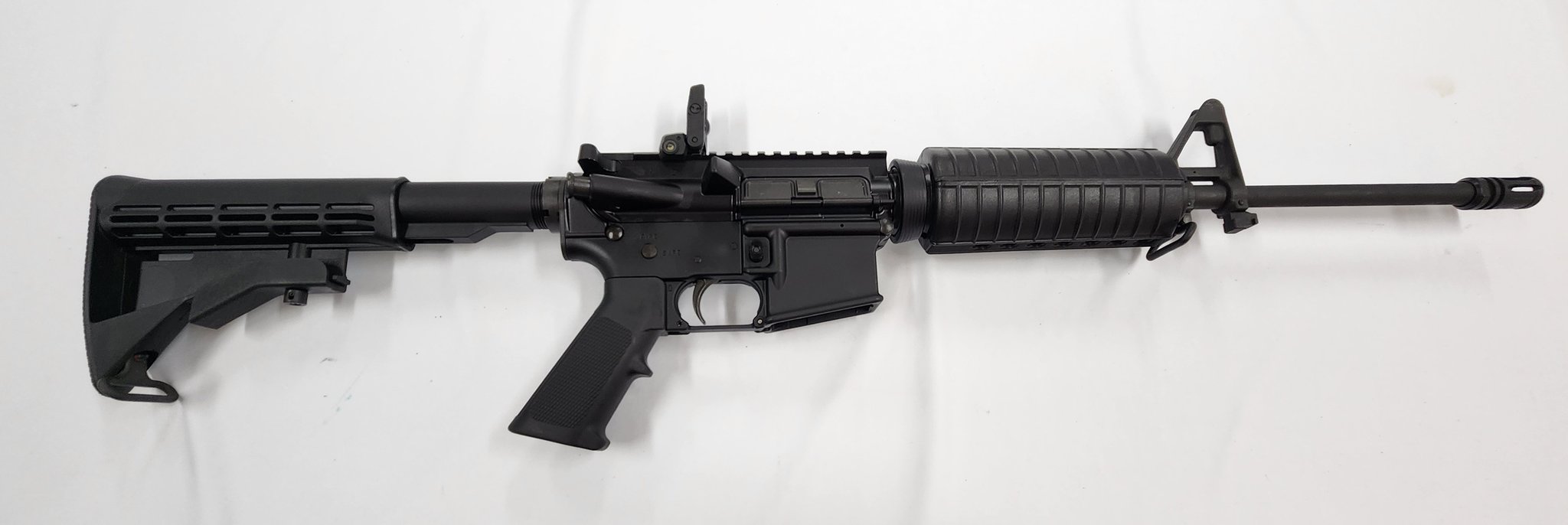 Colt Ar-15a4 Lightweight Le Carbine