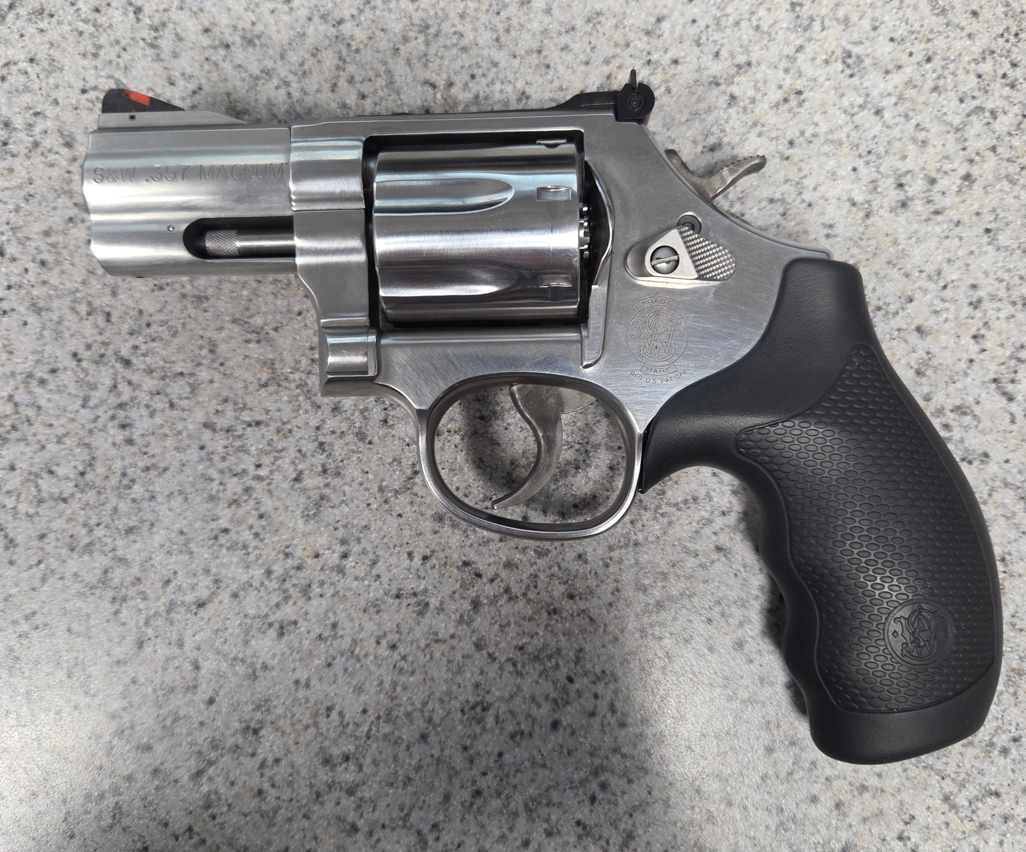 ECOM00453052 SMITH & Wesson Model 686-6 Plus ECOM00453052 545849