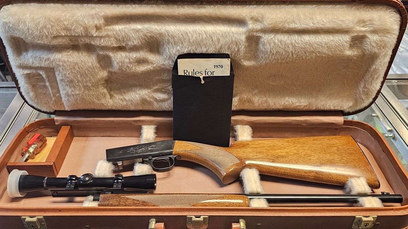 Browning Mint Condition Bl22