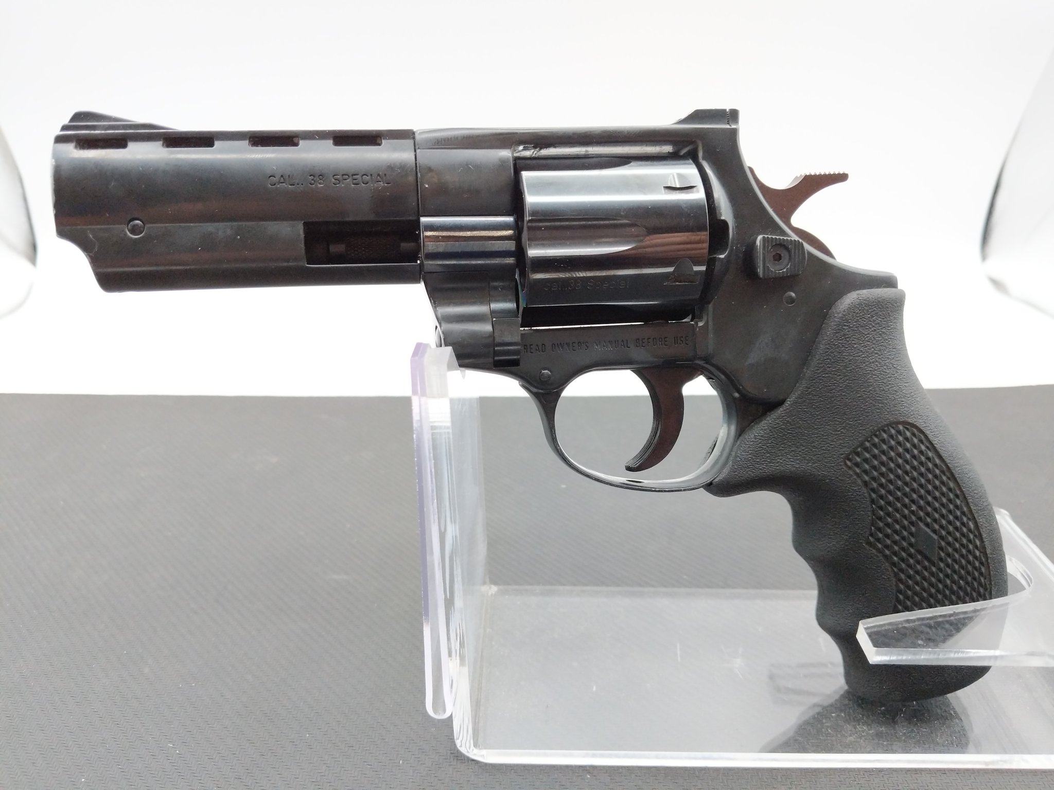 Revolver Eaa