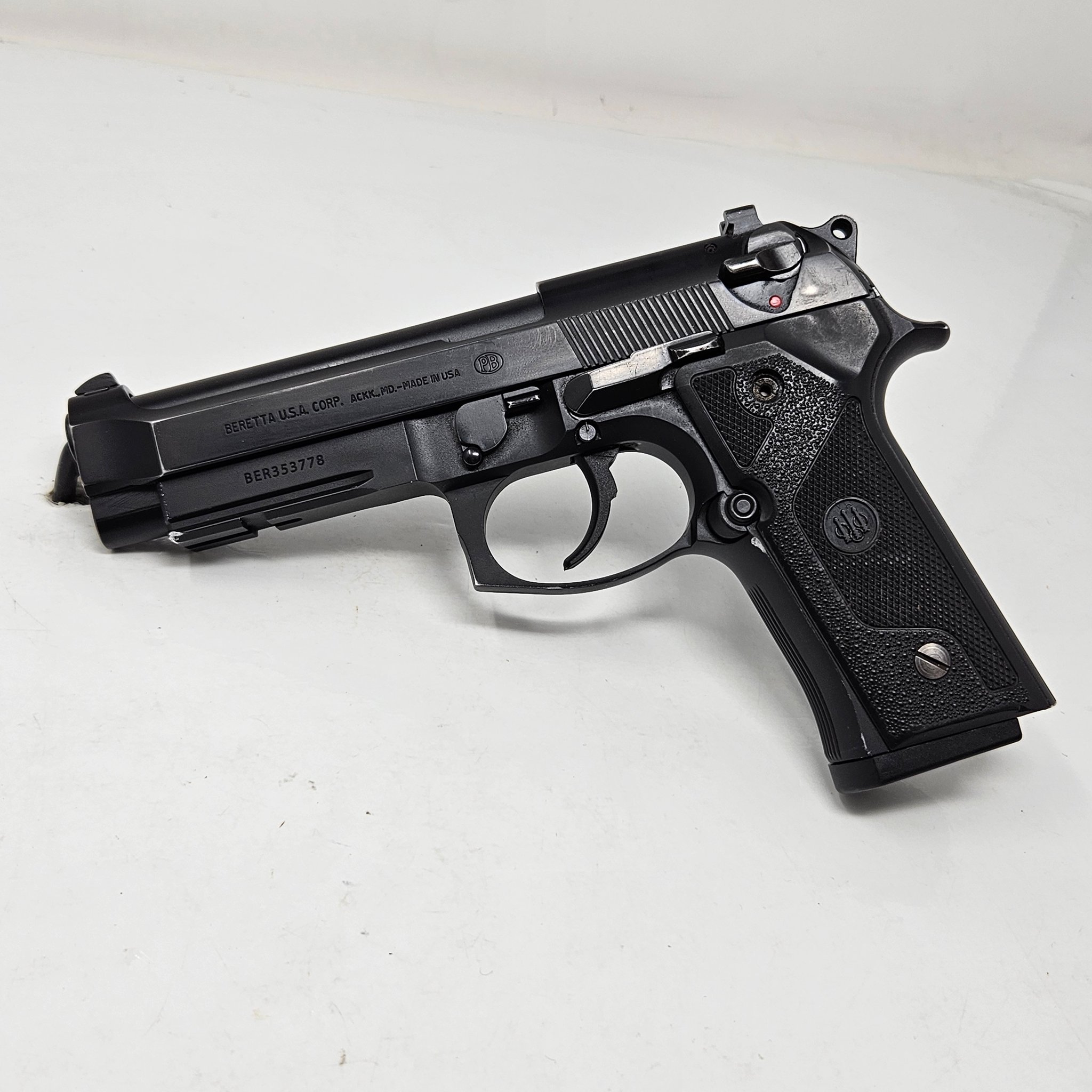 Beretta 92fs Vertec