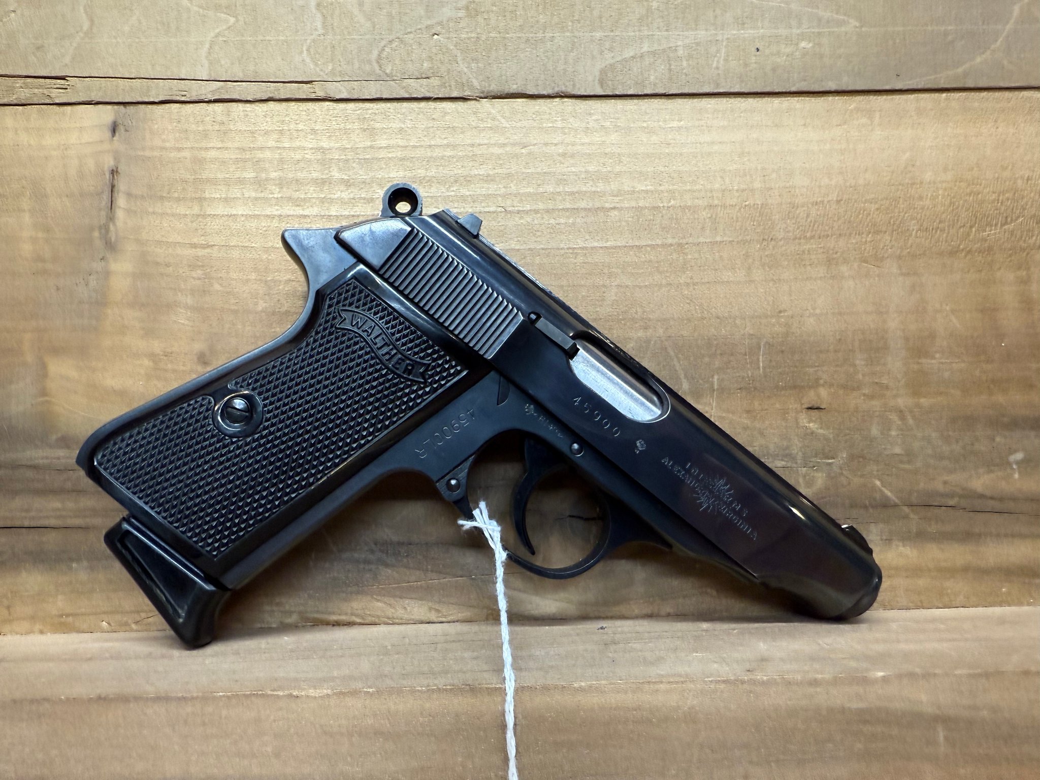 Walther Pp 22