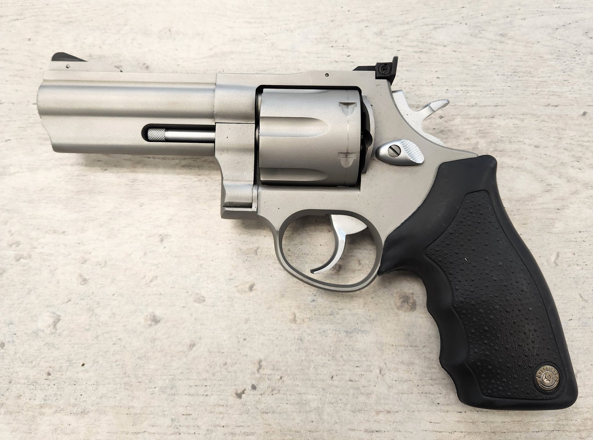 Taurus 44