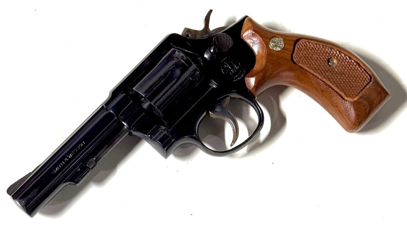 Smith & Wesson 10-8