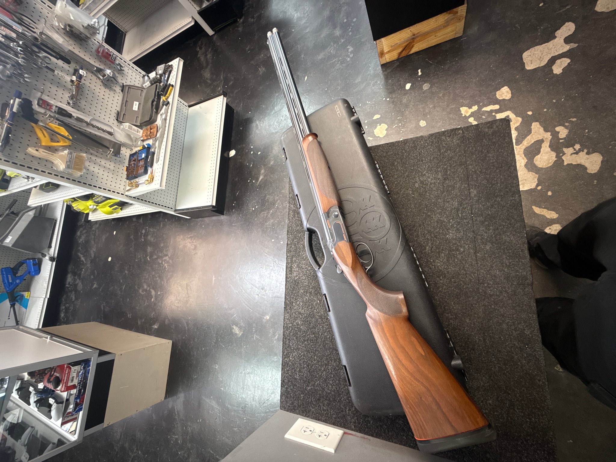 Beretta 690 Black Edition