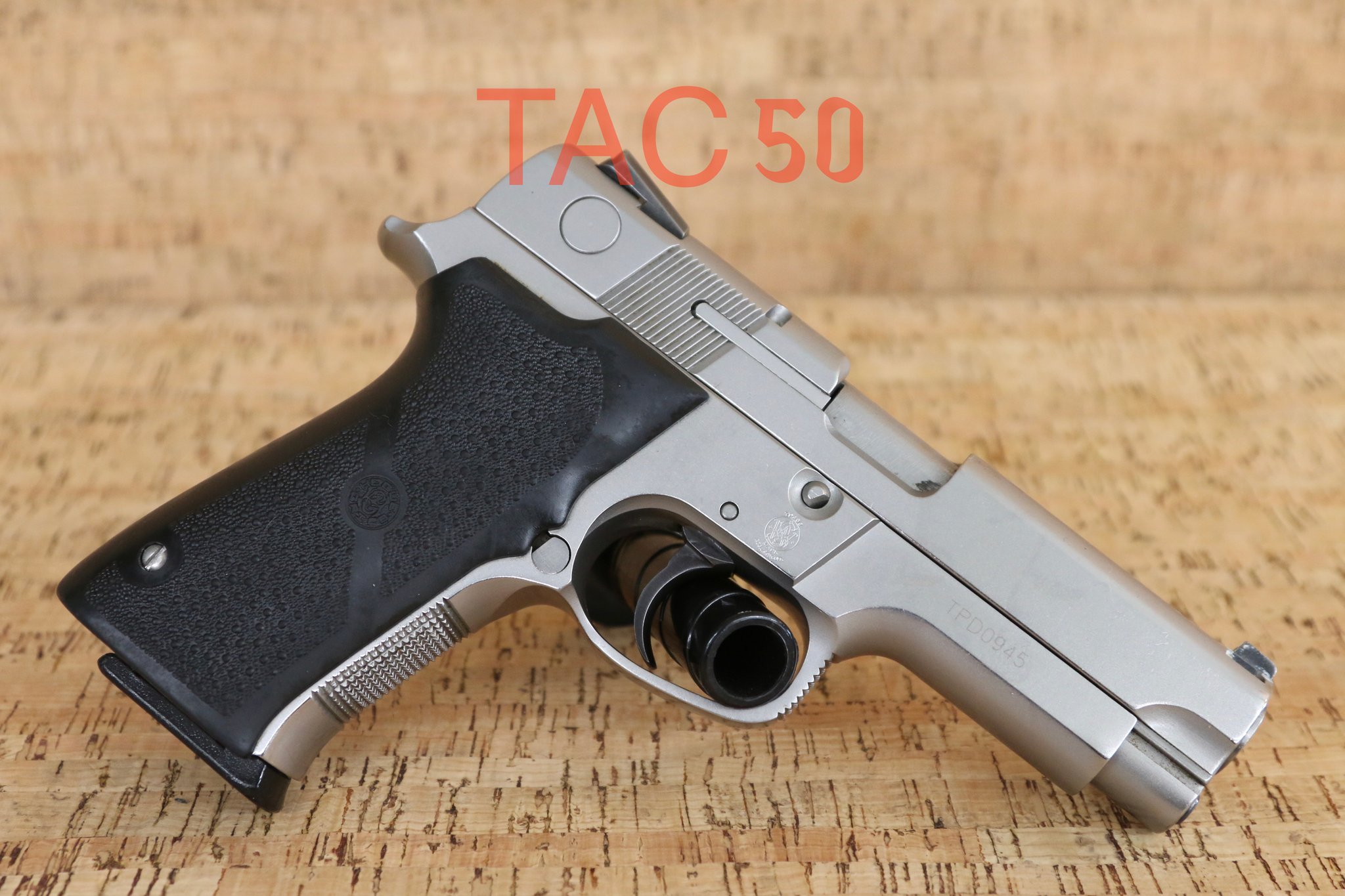 Smith & Wesson 4046