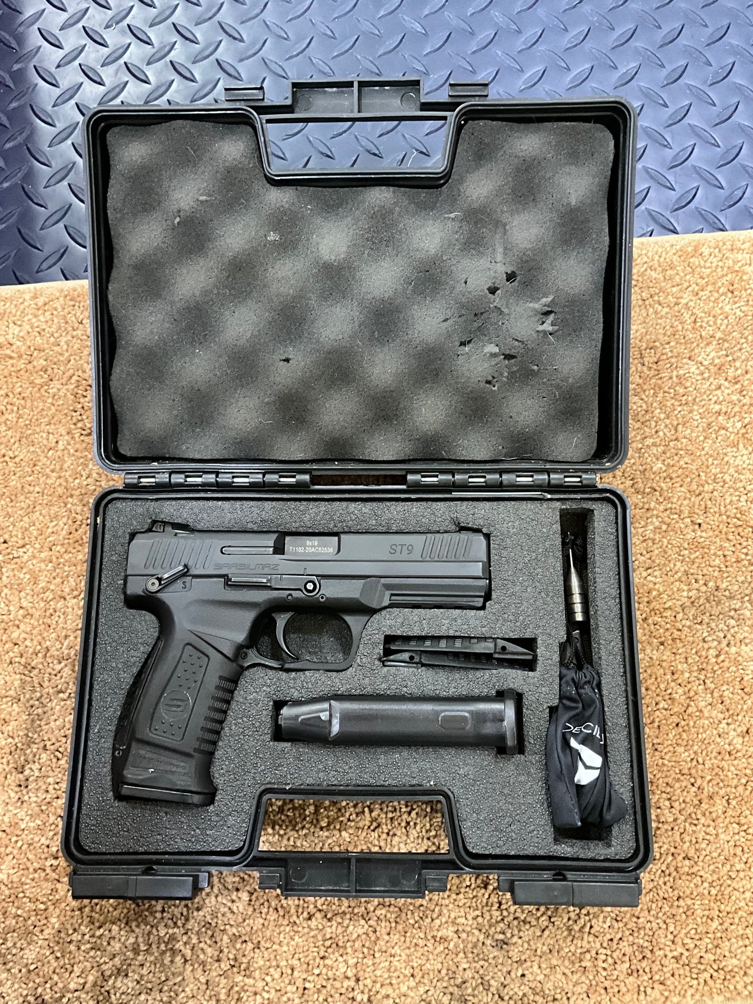 Sar Firearms St9
