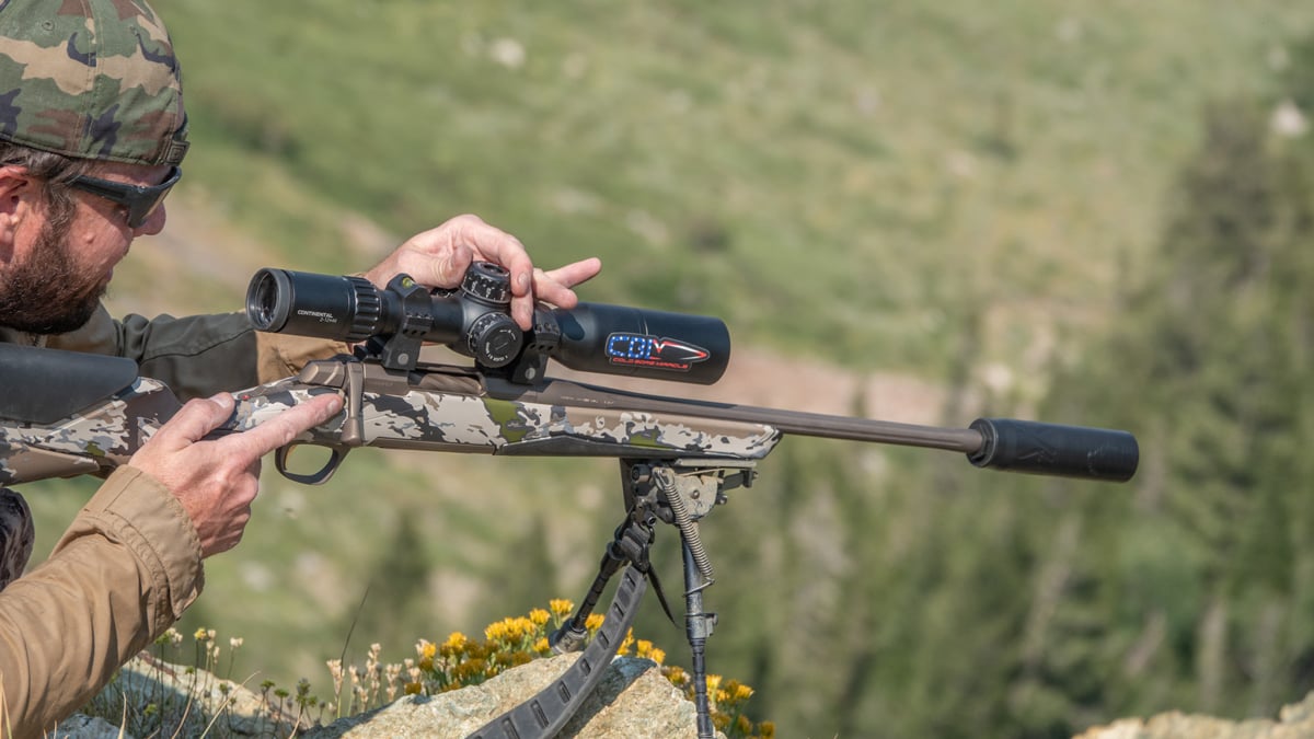 adjusting Vector Optics Continental scope on Browning X-Bolt 2 Speed SPR