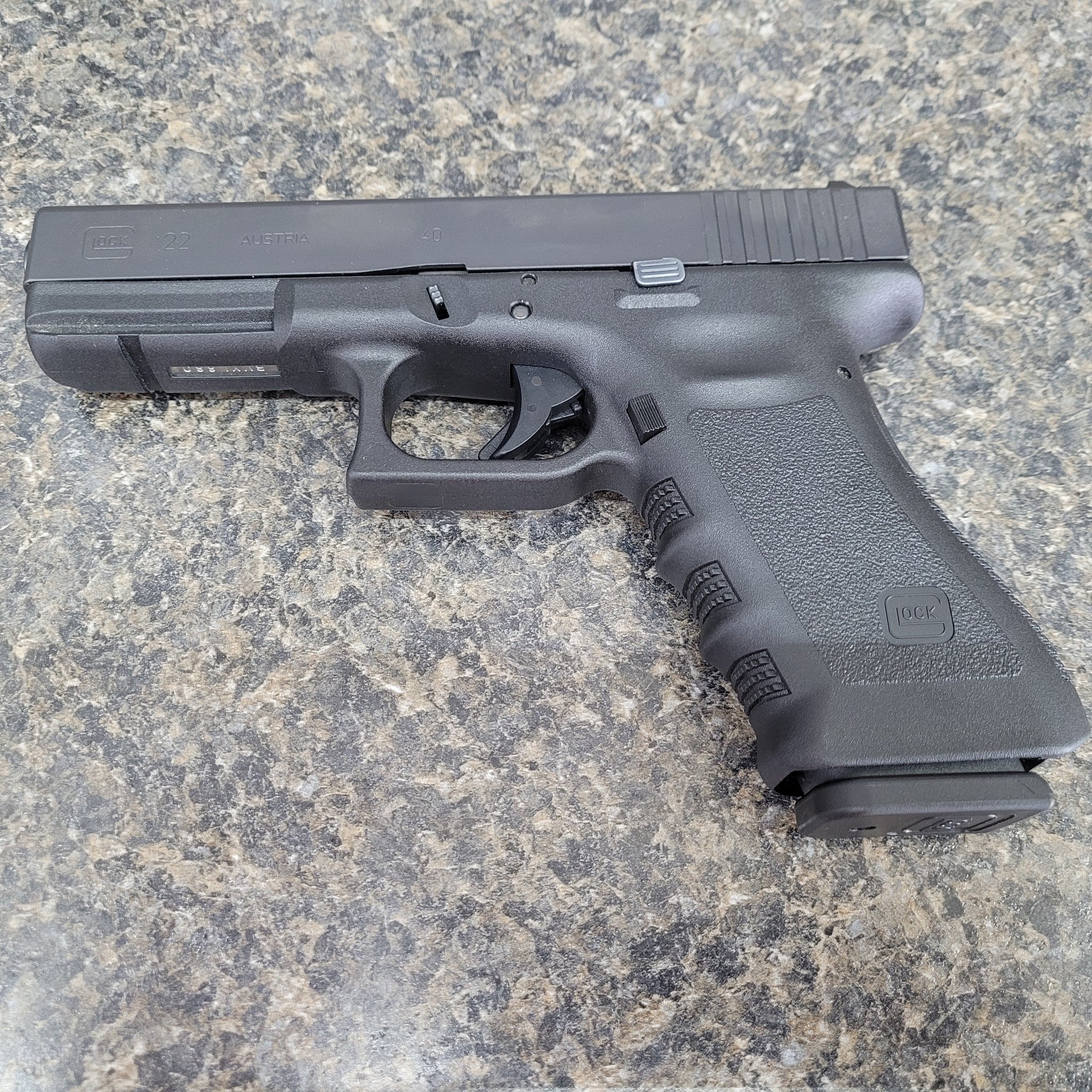 GLOCK 22