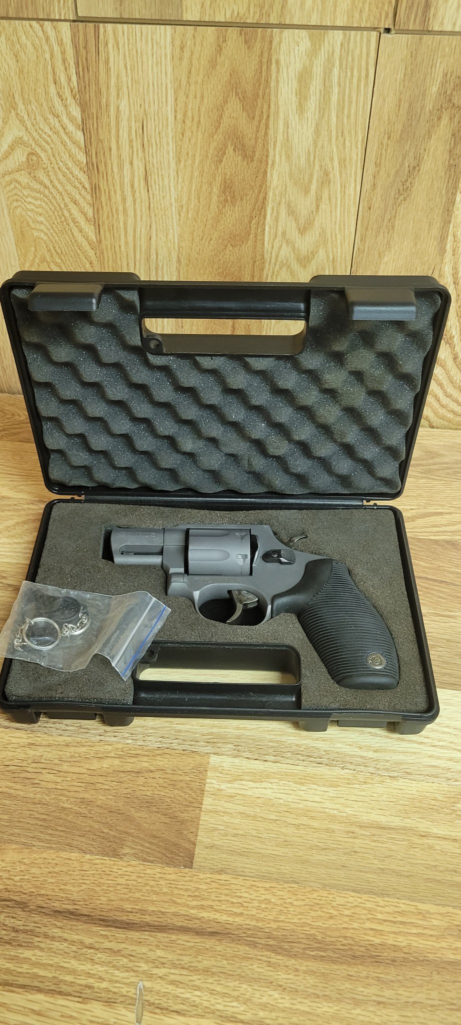 Taurus 617