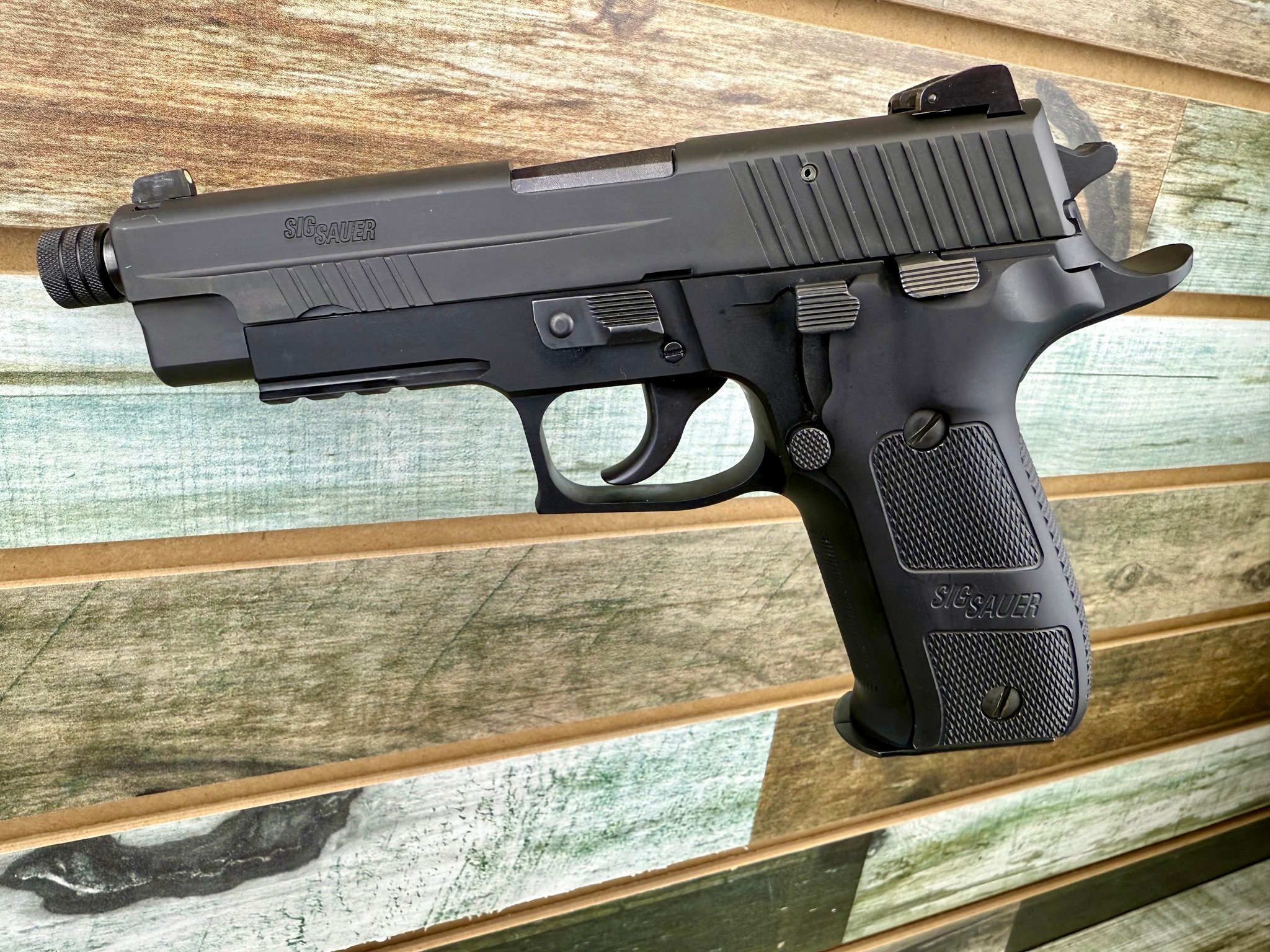 SIG SAUER P226
