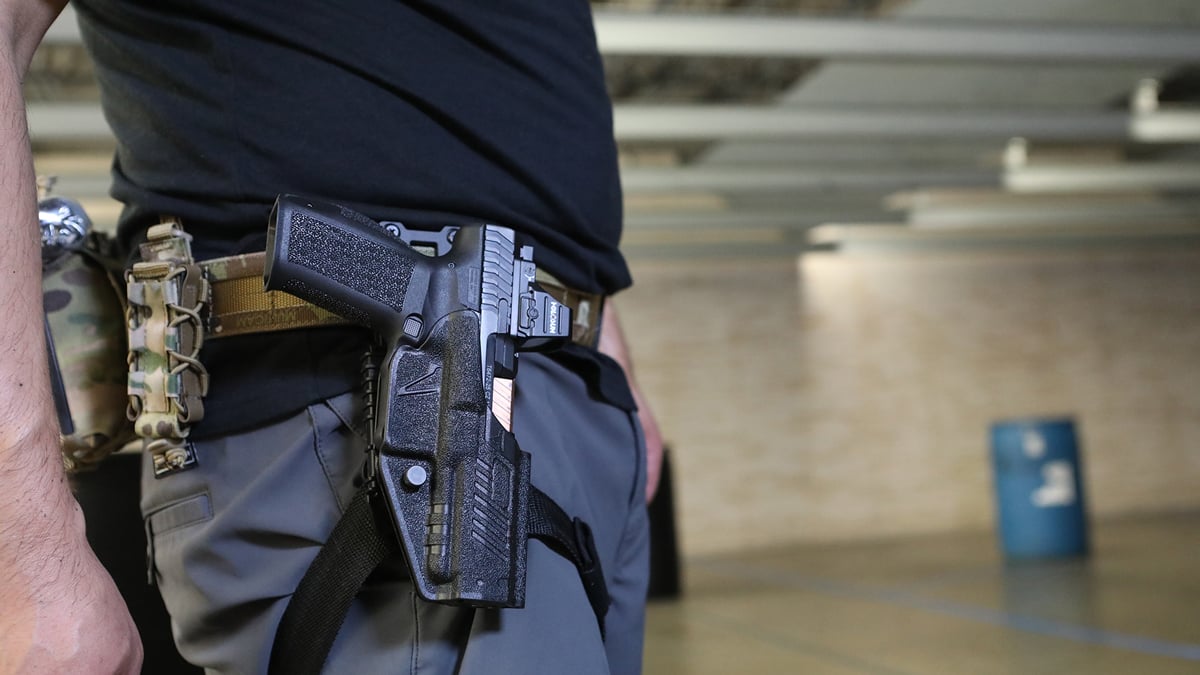 Canik TTI Combat Smoke in holster