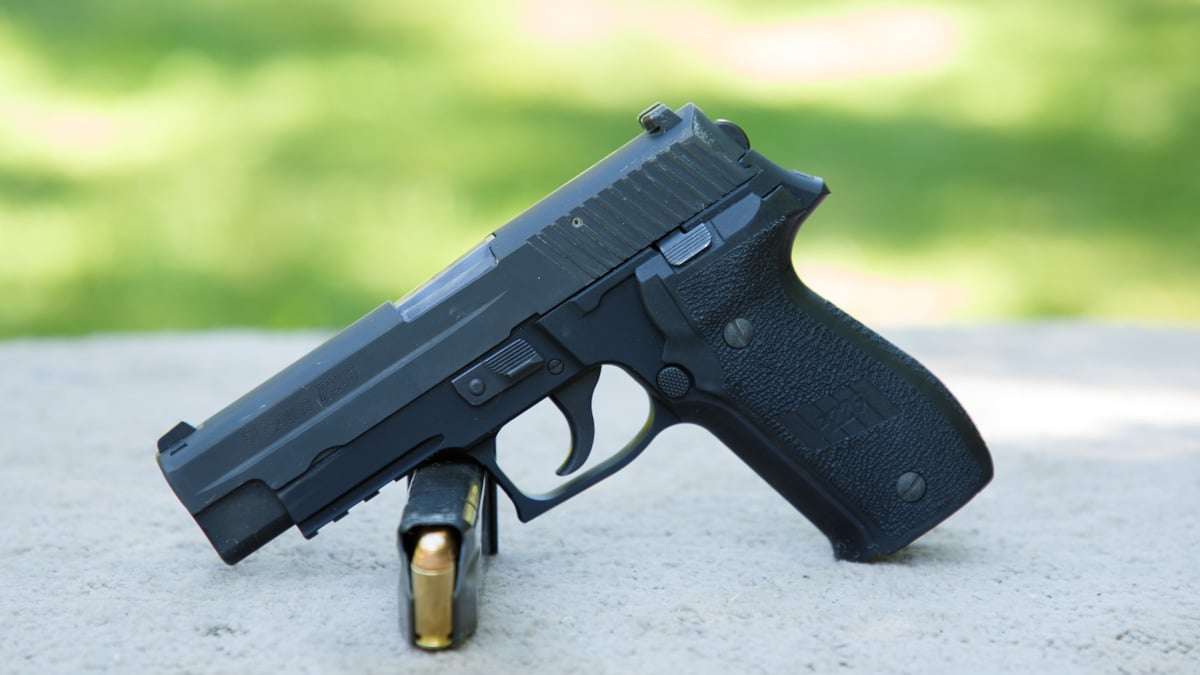 SIG P226