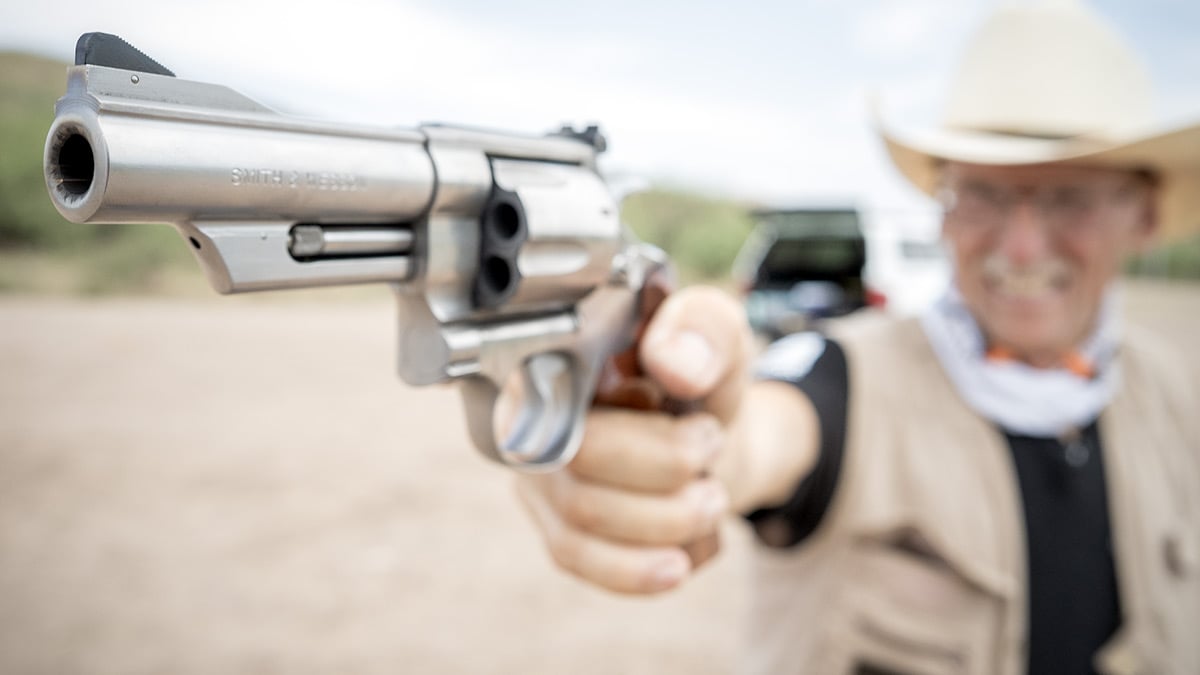 aiming S&W 657