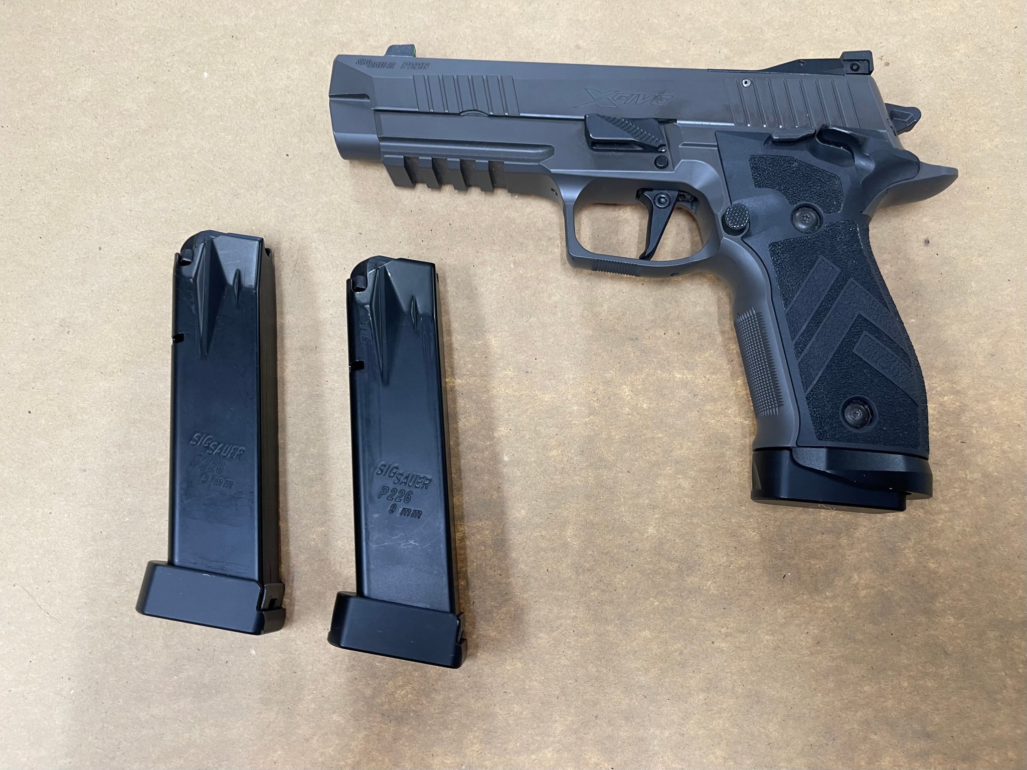 SIG SAUER P226 X-FIVE LEGION 9mm luger (9x19 para)