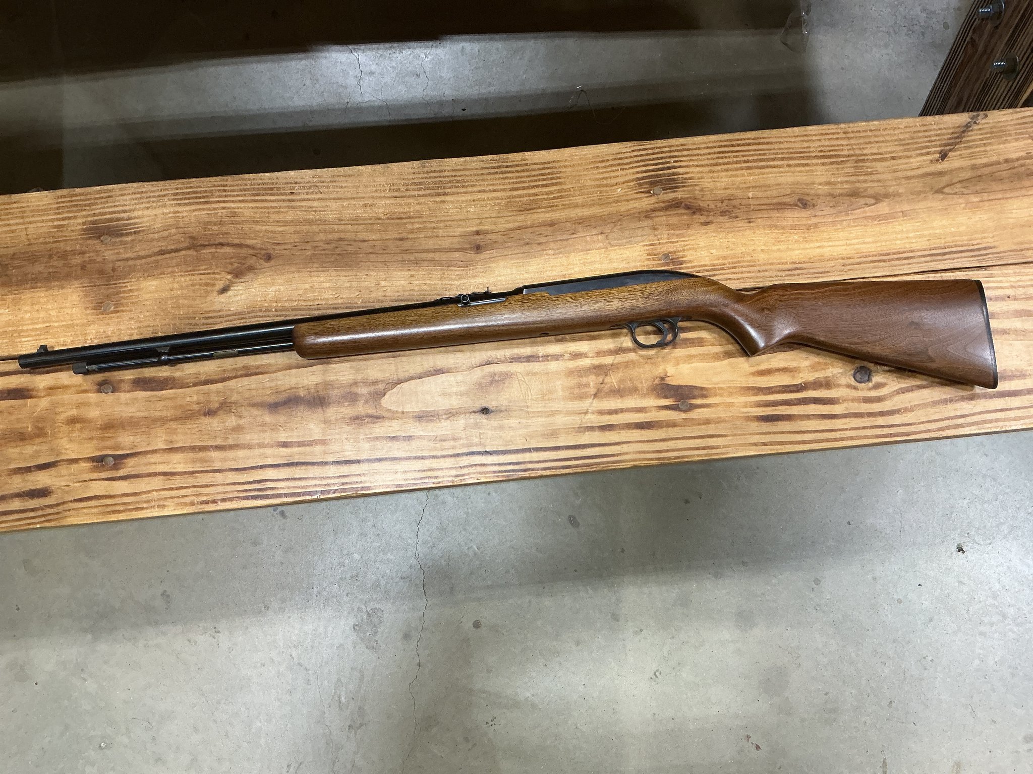 WINCHESTER 77