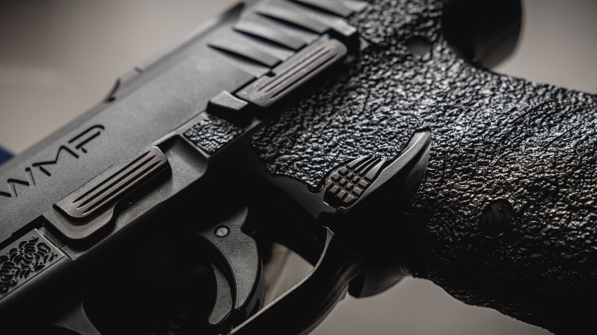 Walther WMP mag release detail