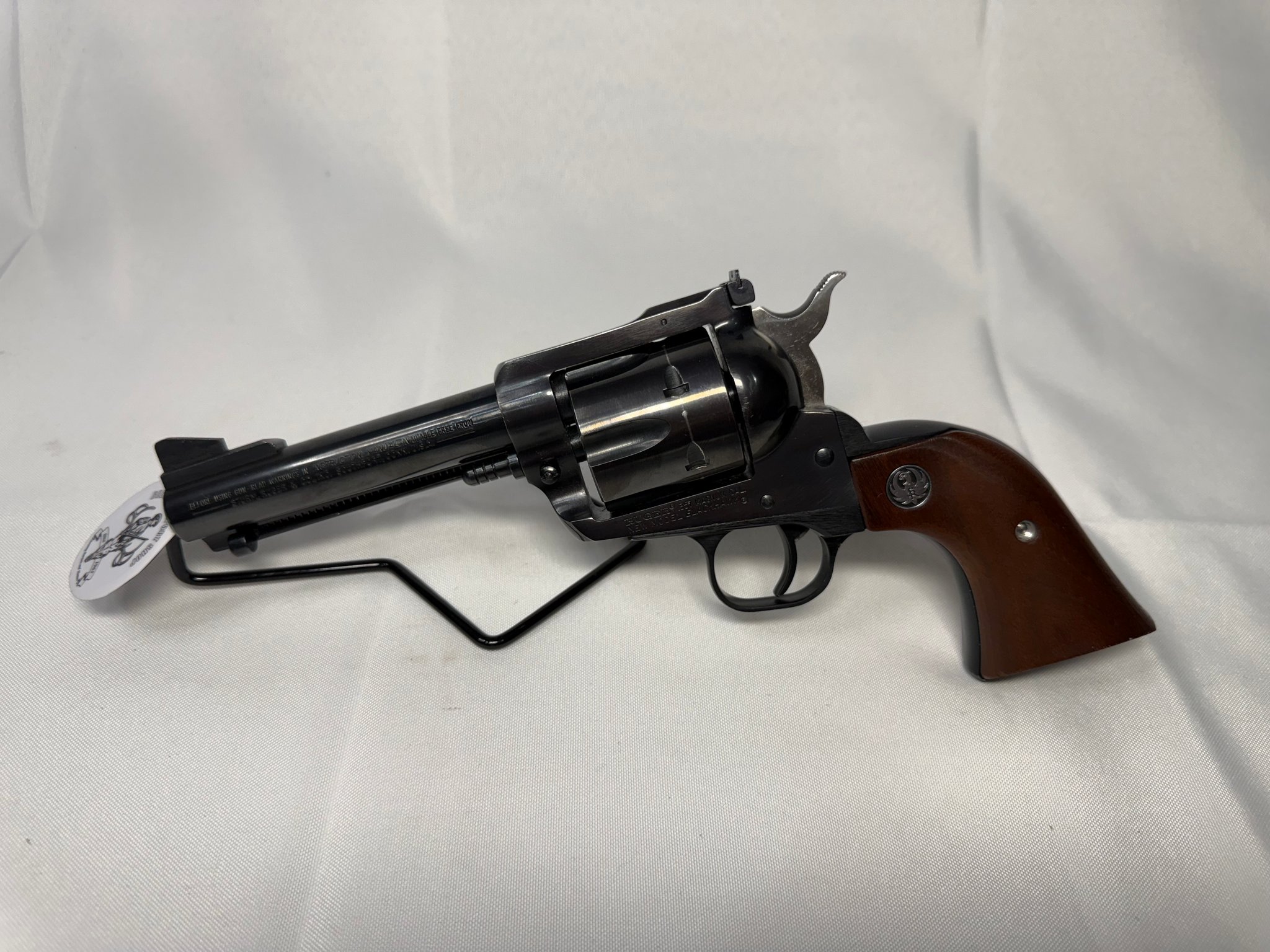 RUGER NEW MODEL BLACKHAWK