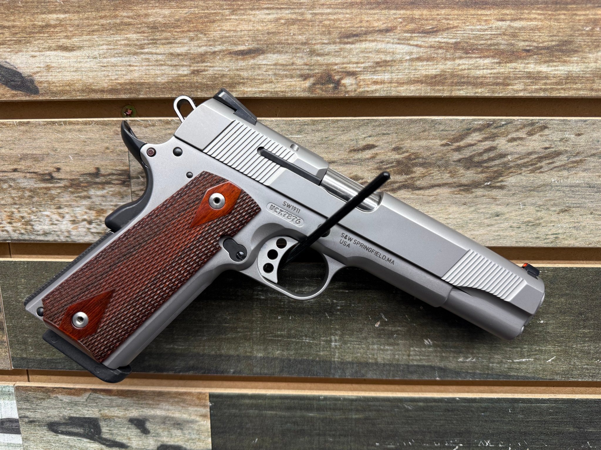 Smith & Wesson Sw1911 - For Sale, Used - Very-good Condition