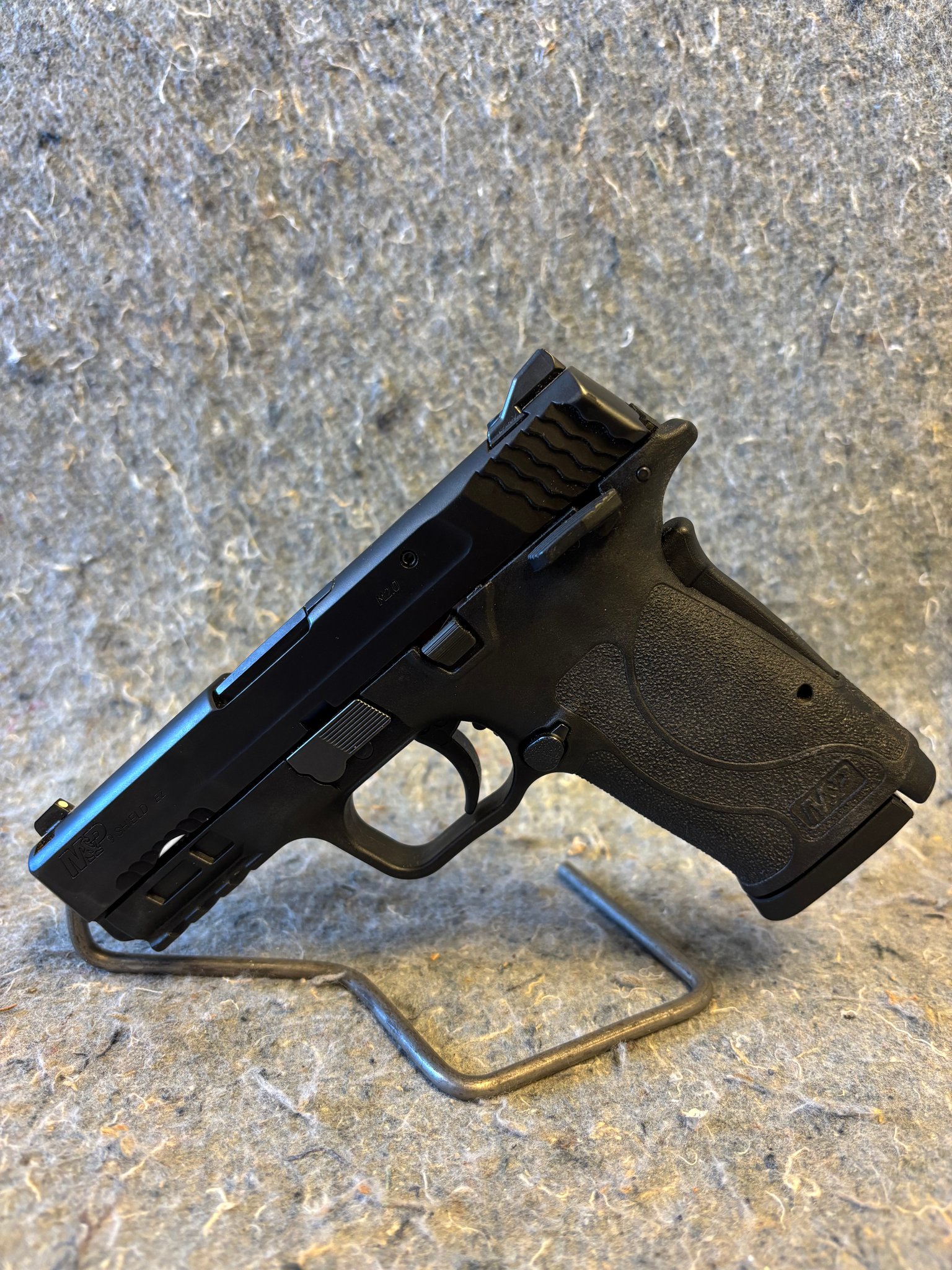SMITH & WESSON M&P 9 SHIELD Performance Center M&P Shield EZ M2.0
