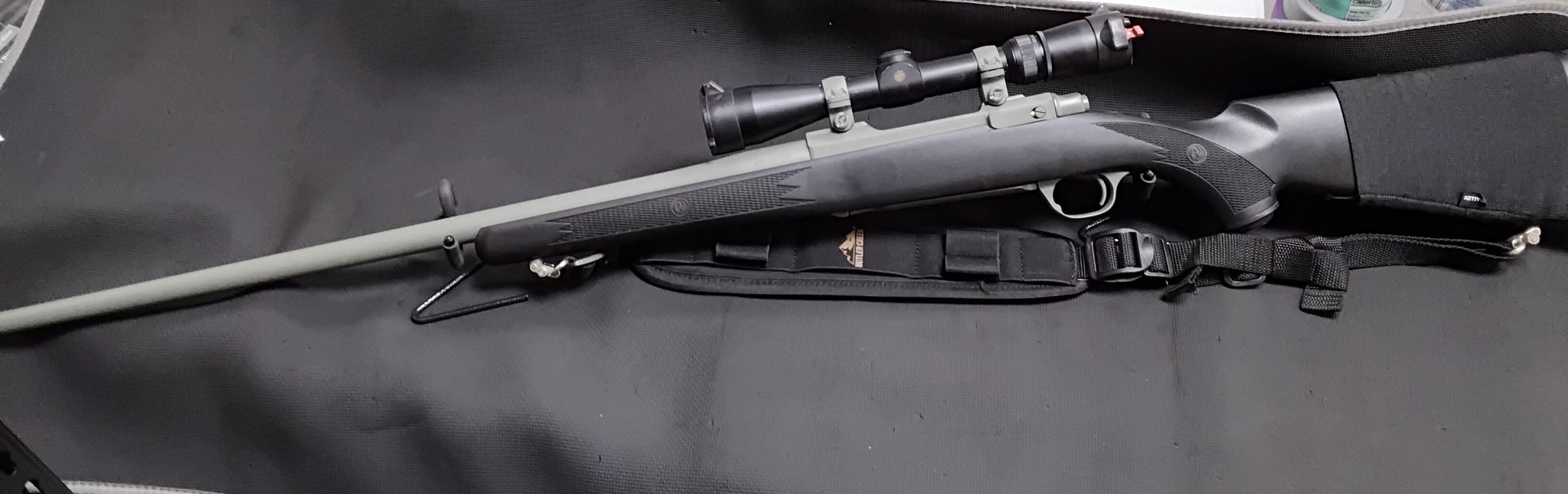 RUGER M77 HAWKEYE