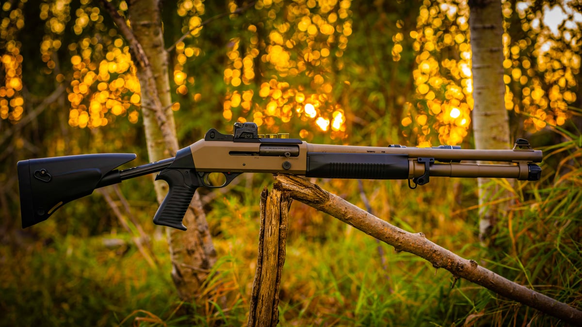 Benelli M4 EXT Shotgun