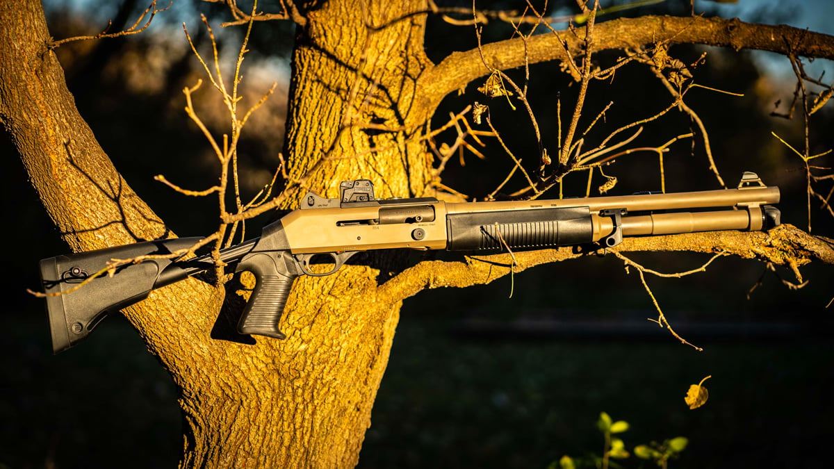 Benelli M4 EXT Shotgun