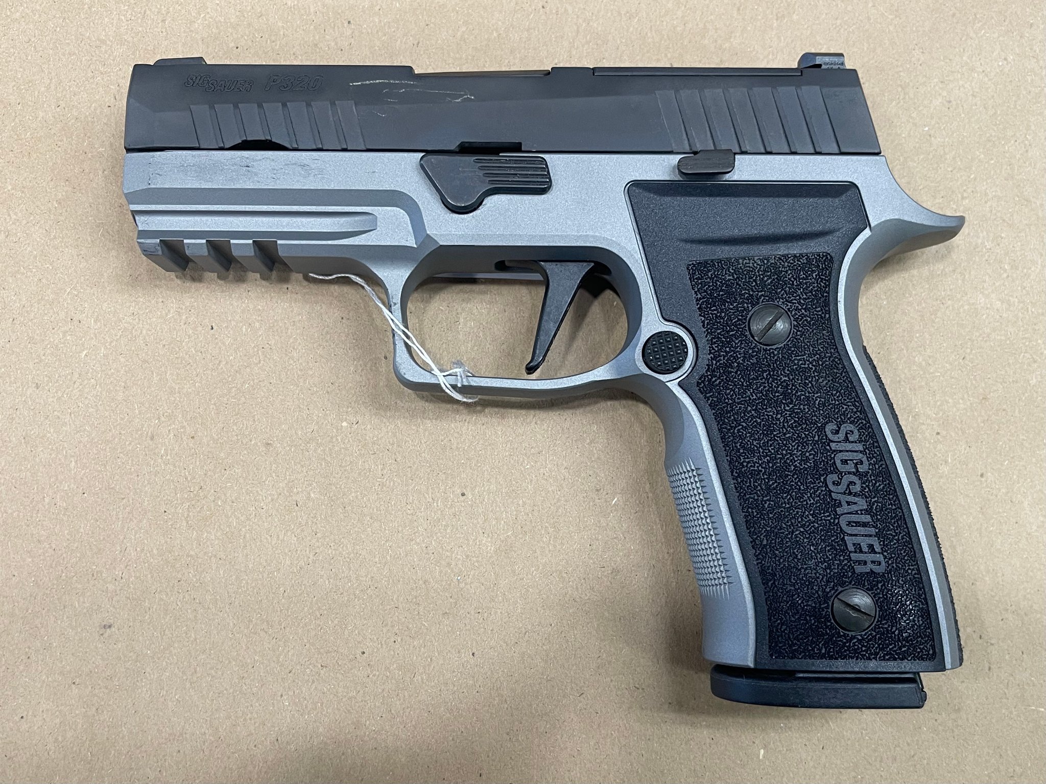 SIG SAUER P320 AXG 9mm luger (9x19 para)