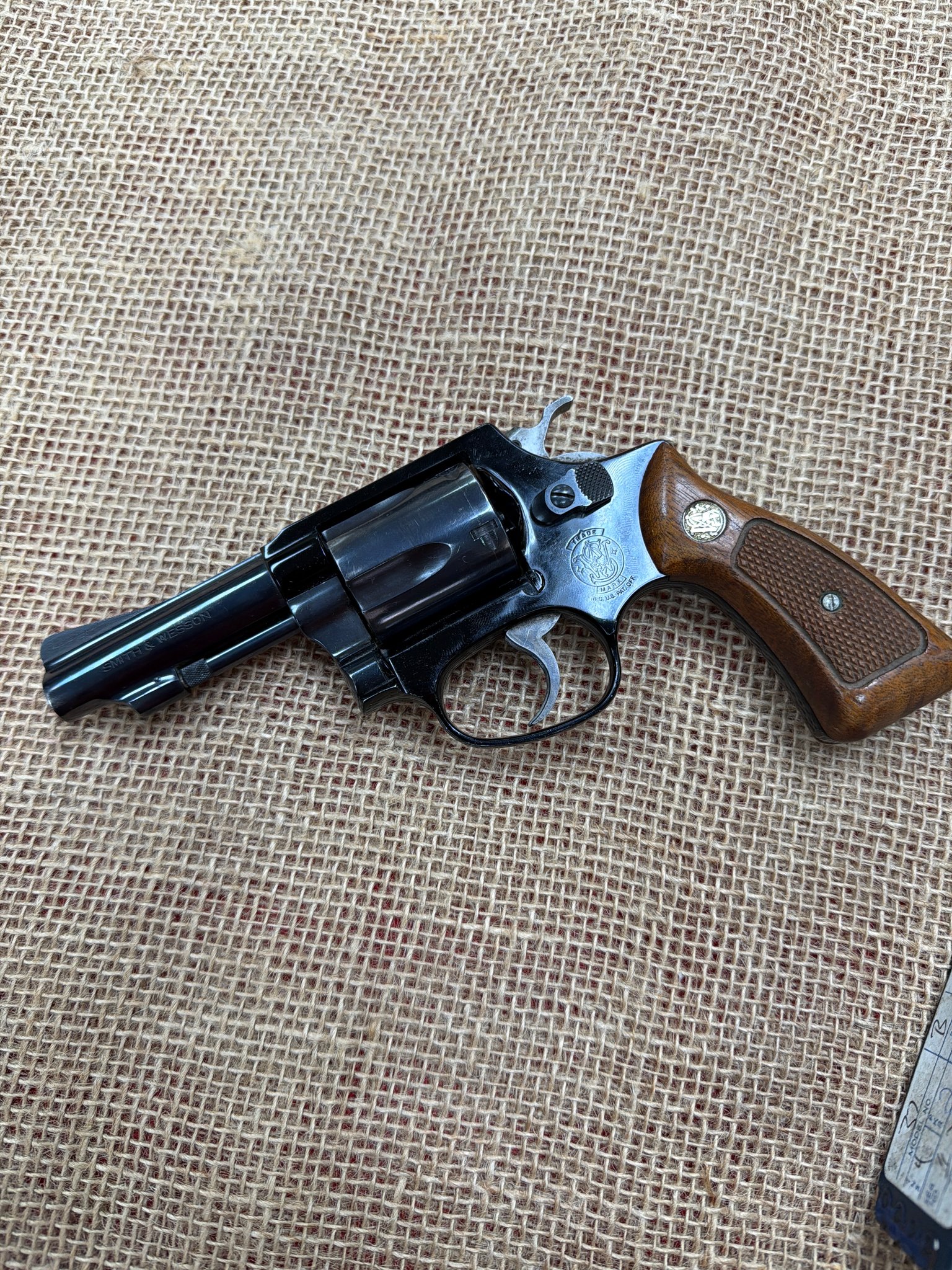 SMITH & WESSON 37