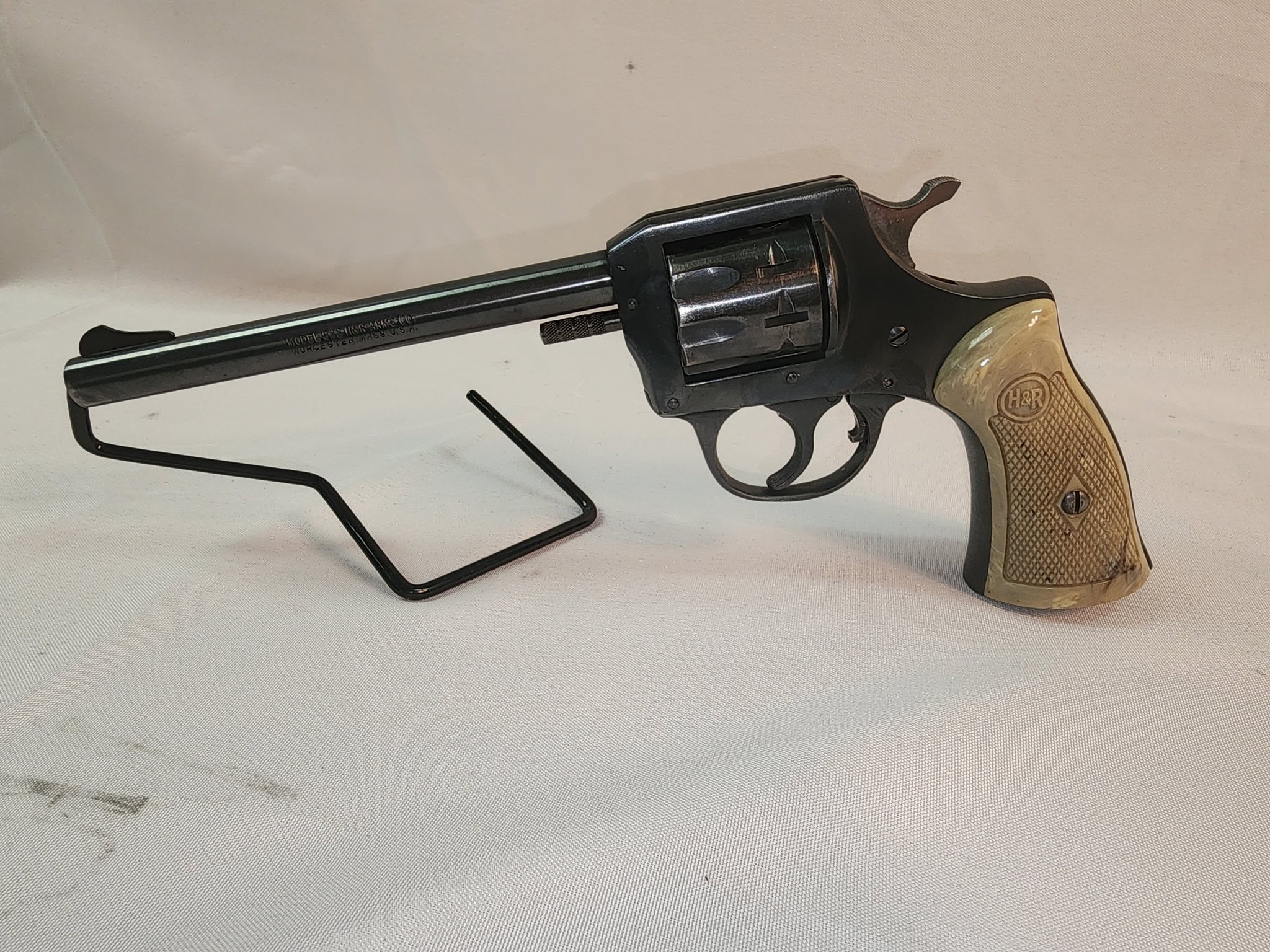 H&R 922