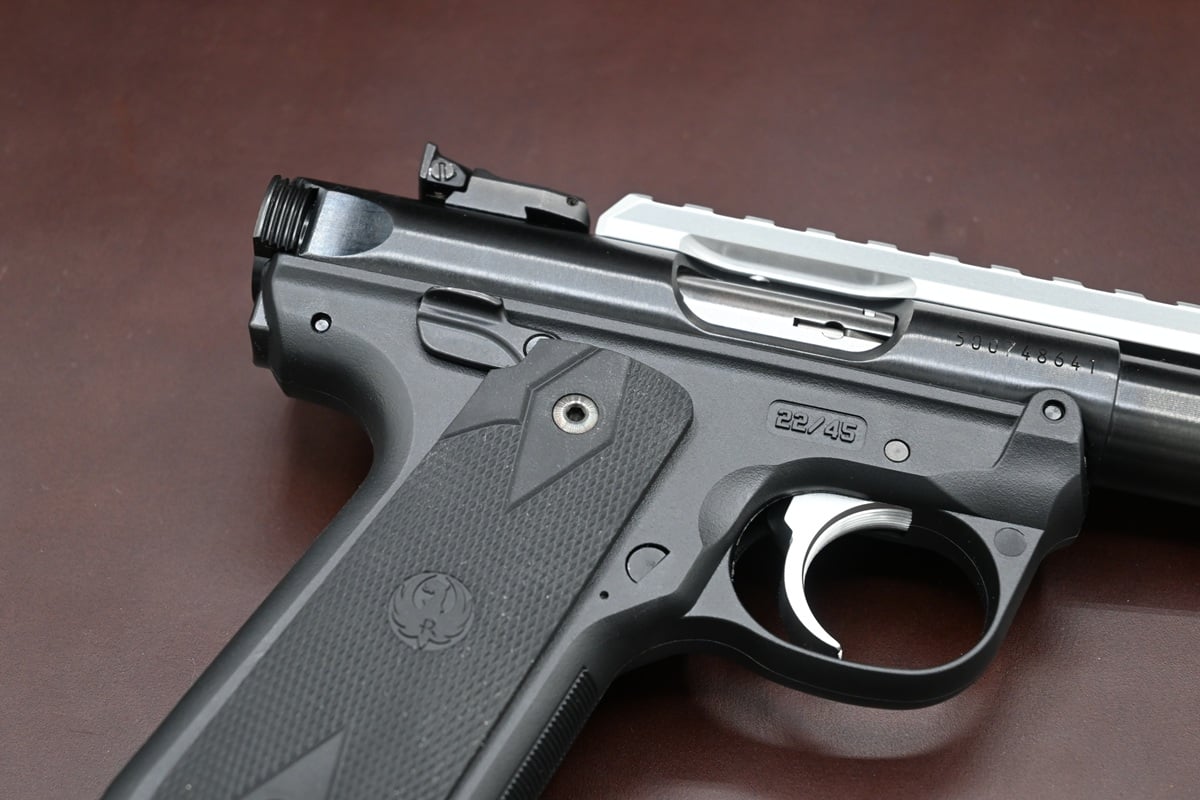 The bull-barreled version of the Mark IV 22/45 equipped with both a Picatinny rail and a threaded muzzle