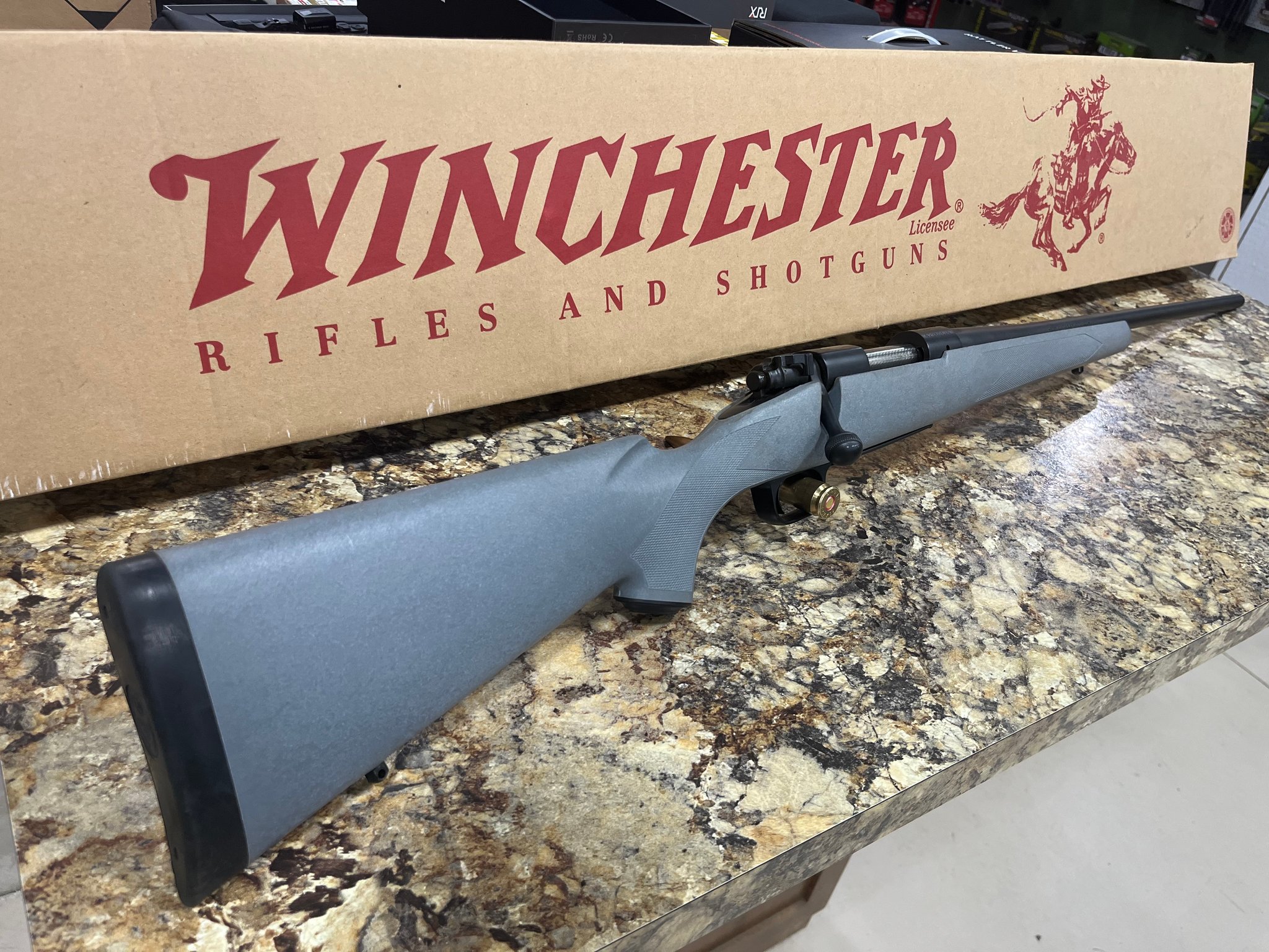 WINCHESTER 70