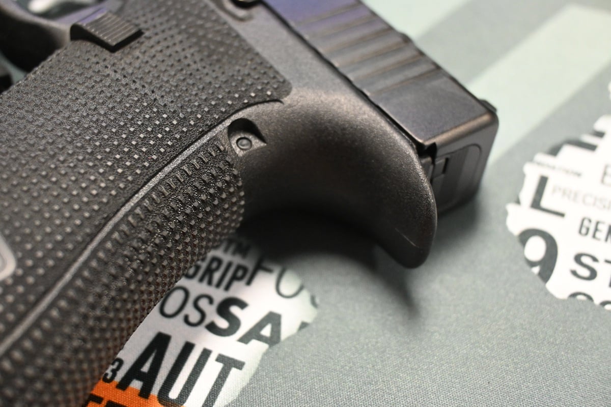 Glock Gen 6 Beavertail and Backstraps Detail - Guns.com