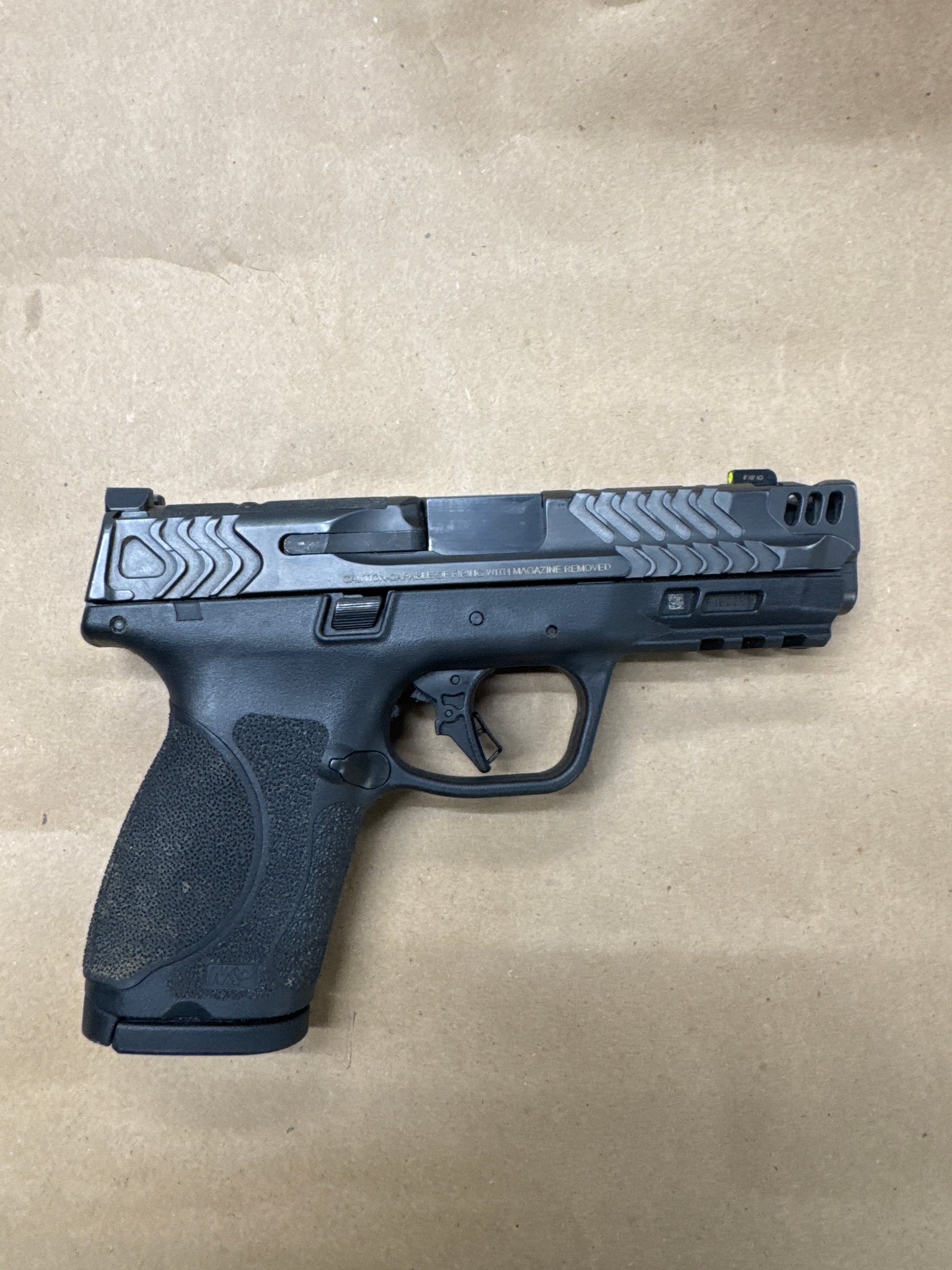 SMITH & WESSON PERFORMANCE CENTER M&P9 METAL CARRY COMP 9mm luger (9x19 para)